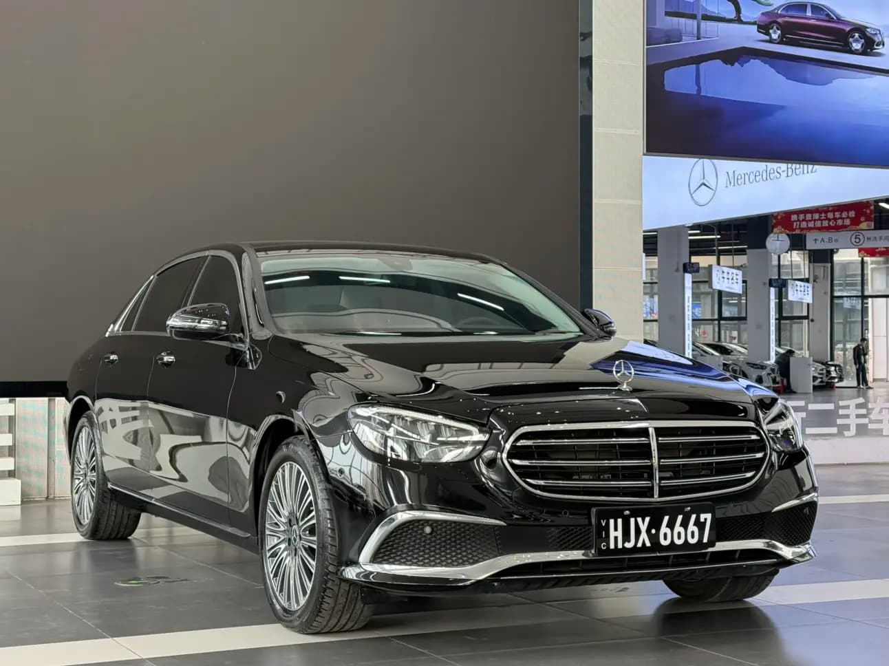 Mercedes-Benz E-Class 2021 г. 23123 км. — фото 3