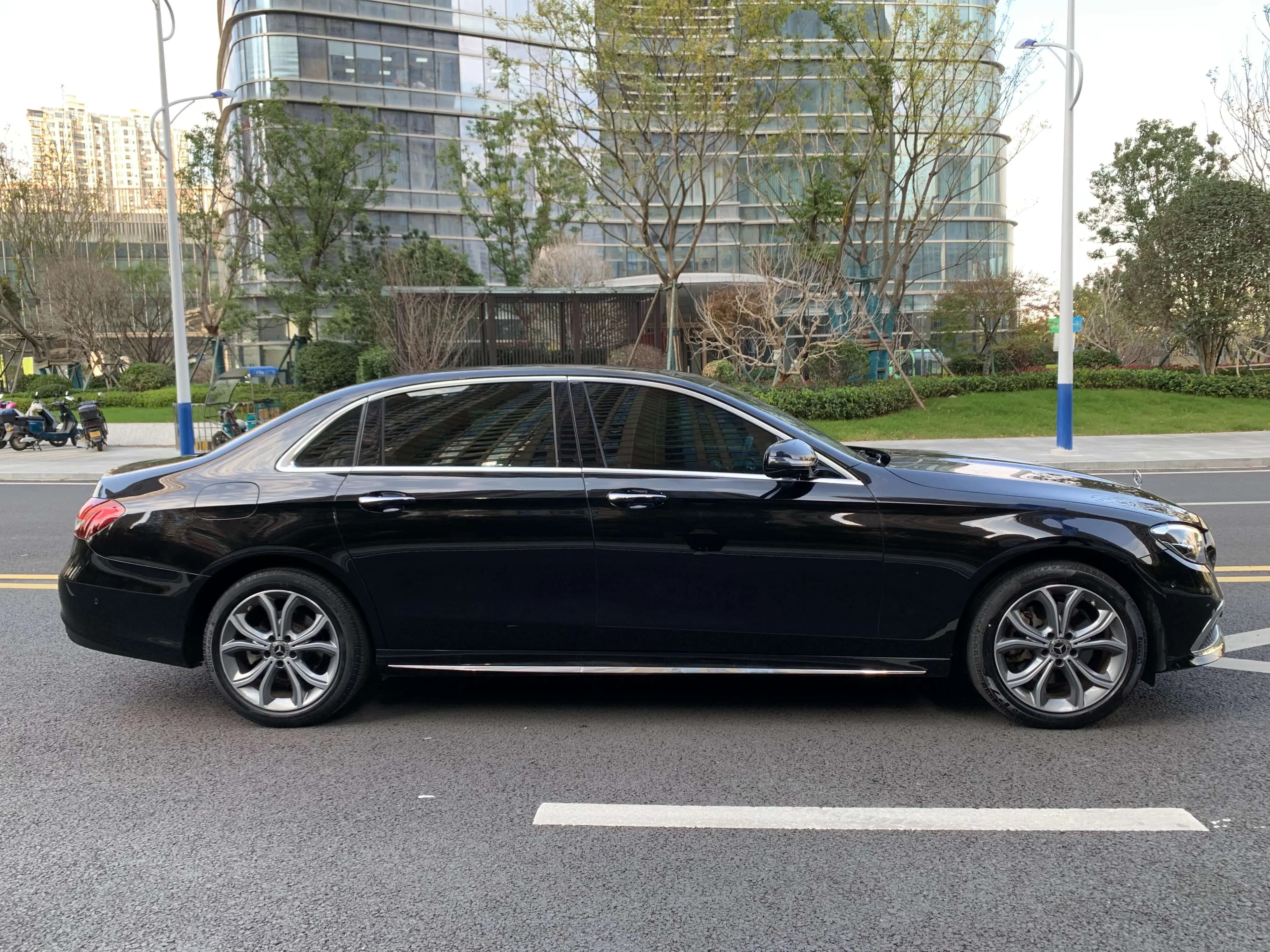 Mercedes-Benz E-Class 2022 г. 41013 км. — фото 6