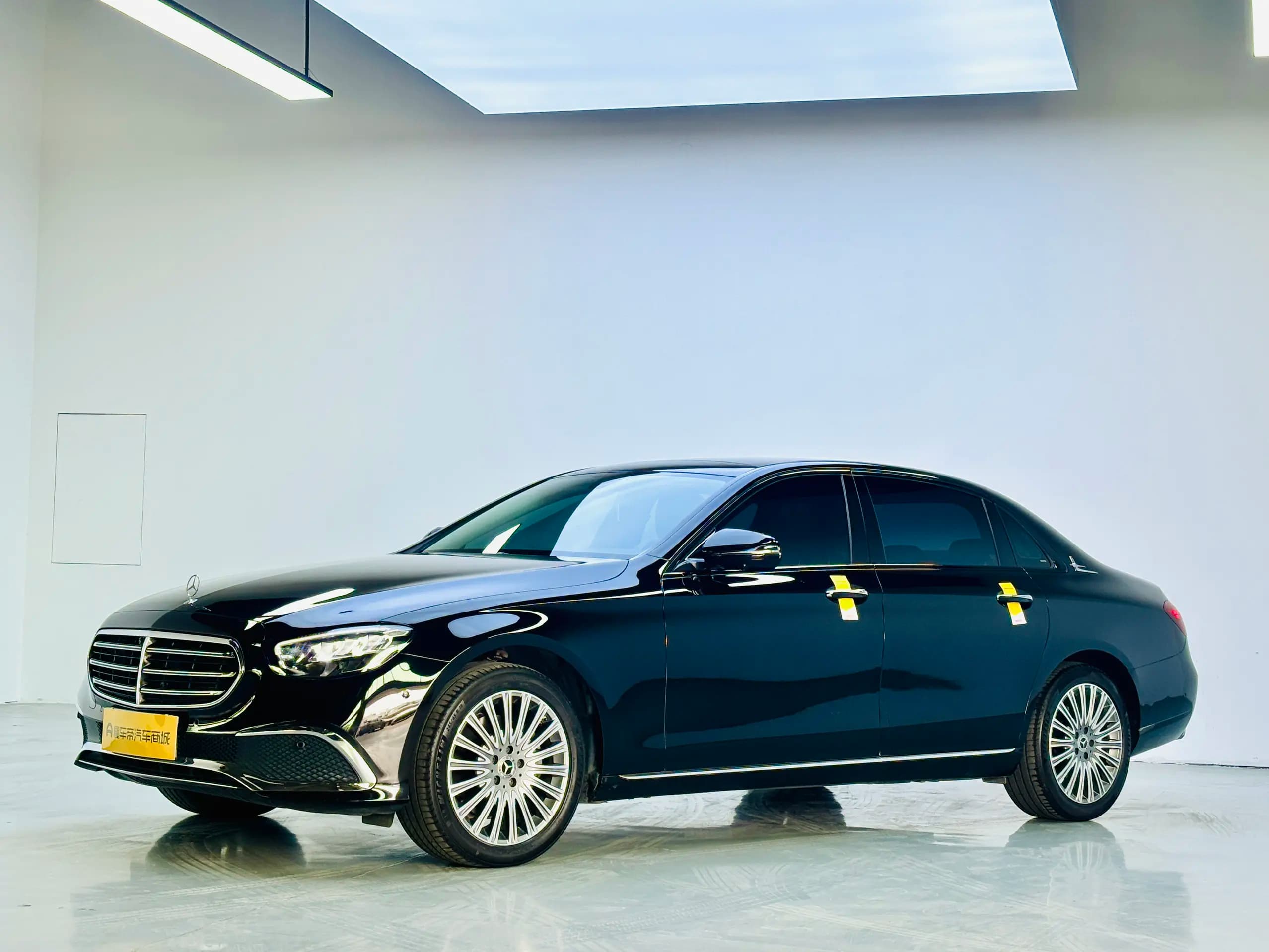 Mercedes-Benz E-Class 2021 г. 62950 км.