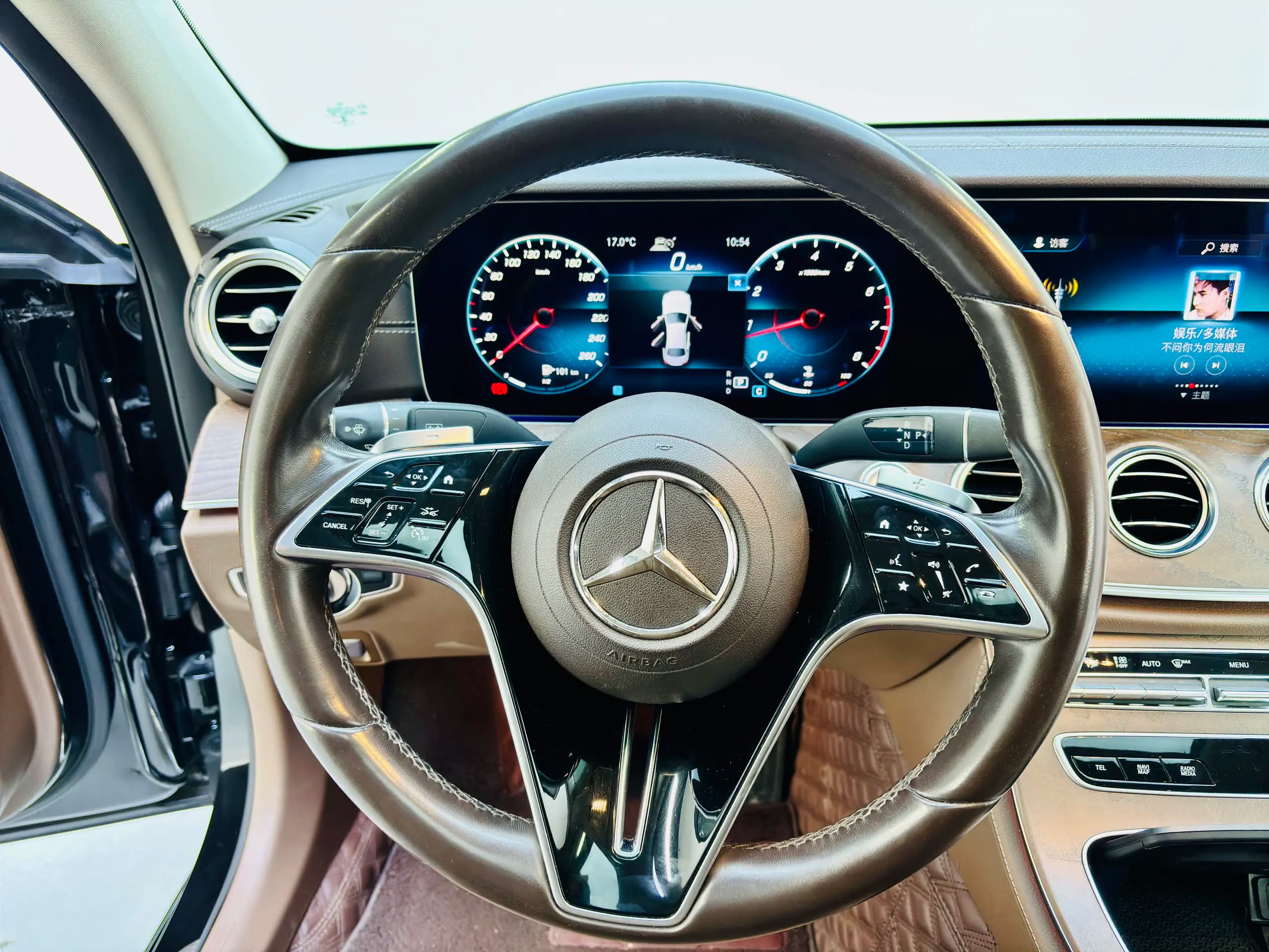 Mercedes-Benz E-Class 2021 г. 62950 км. — фото 15