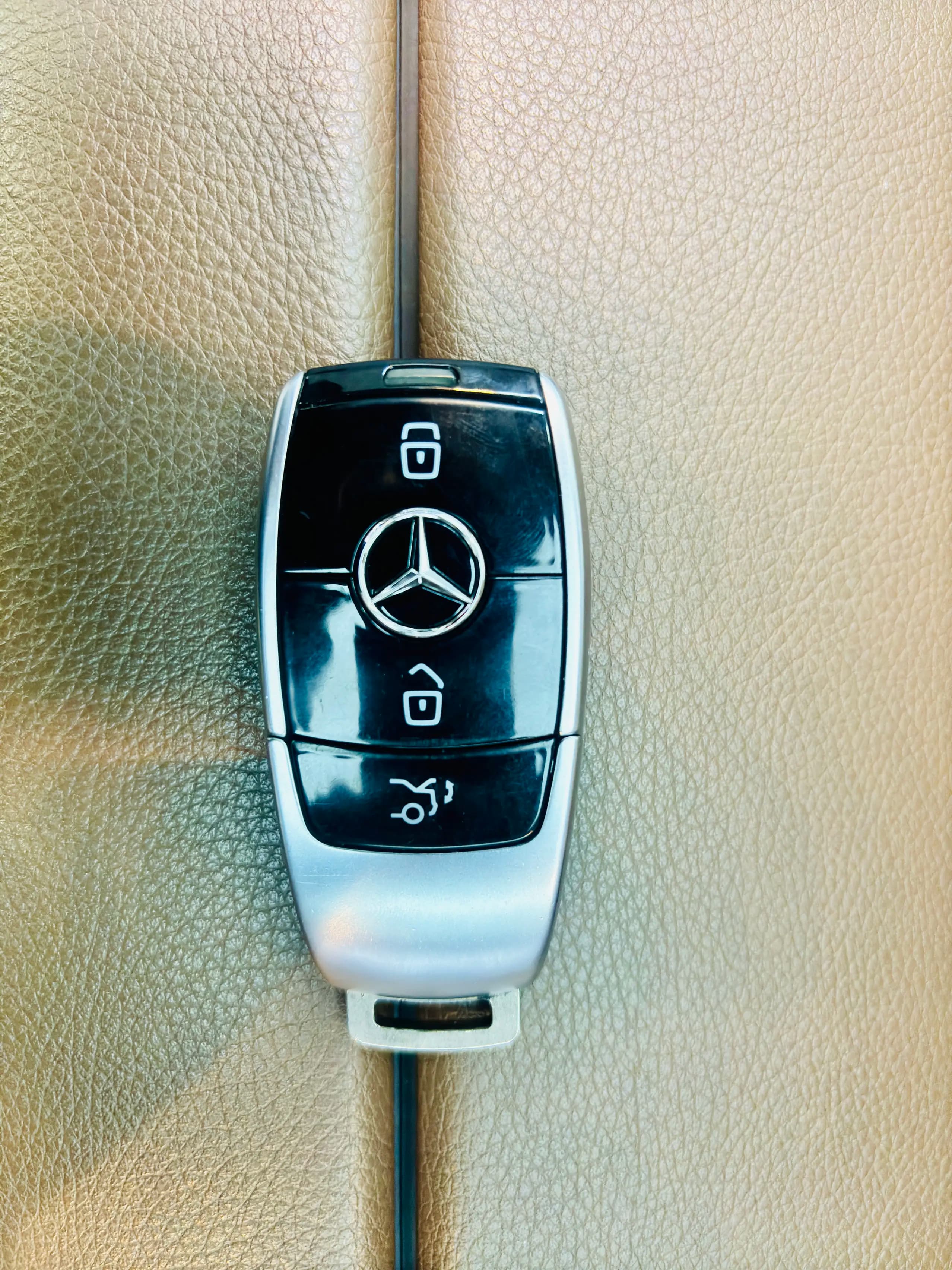 Mercedes-Benz E-Class 2021 г. 62950 км. — фото 10