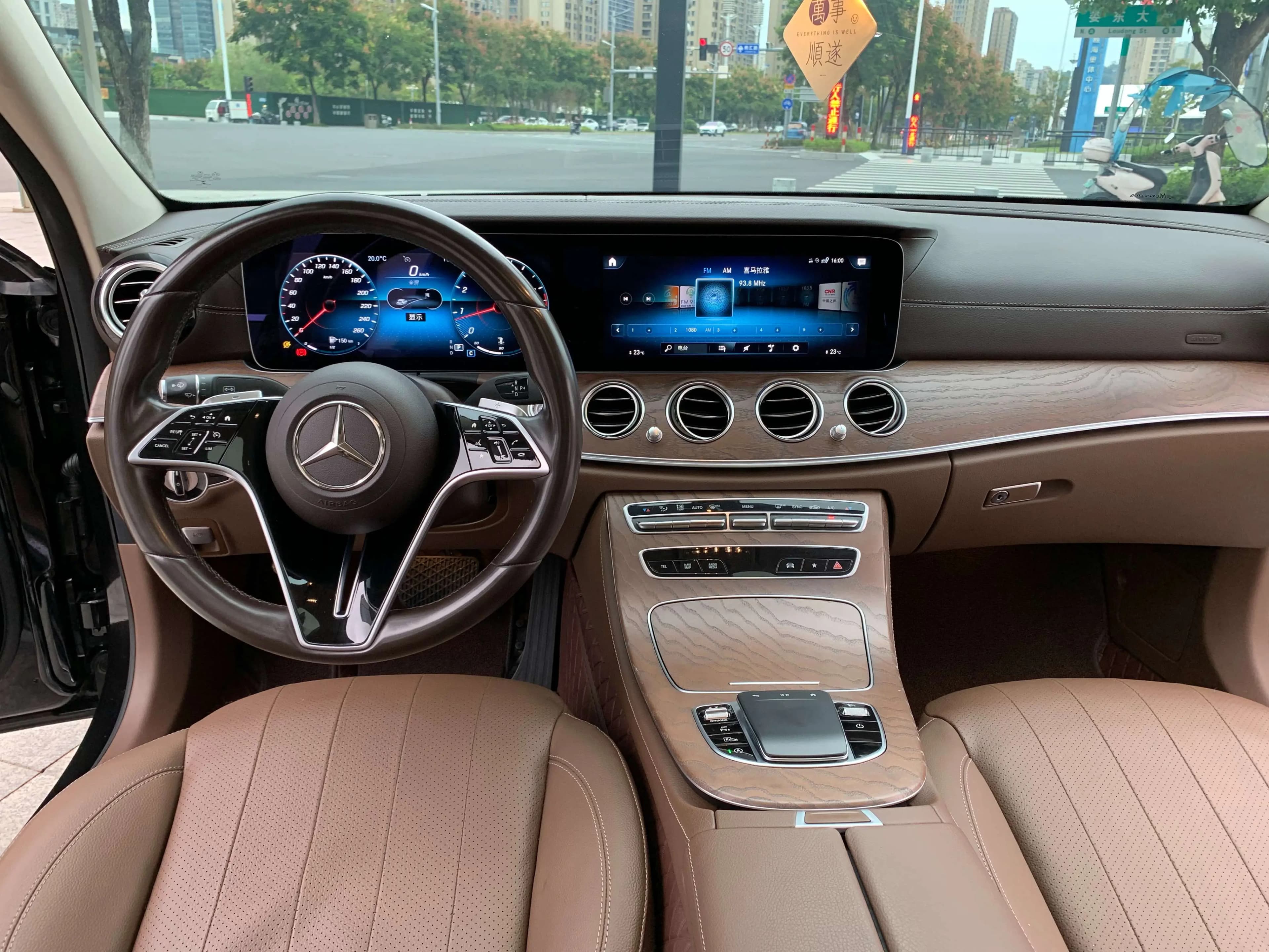 Mercedes-Benz E-Class 2022 г. 40010 км. — фото 15