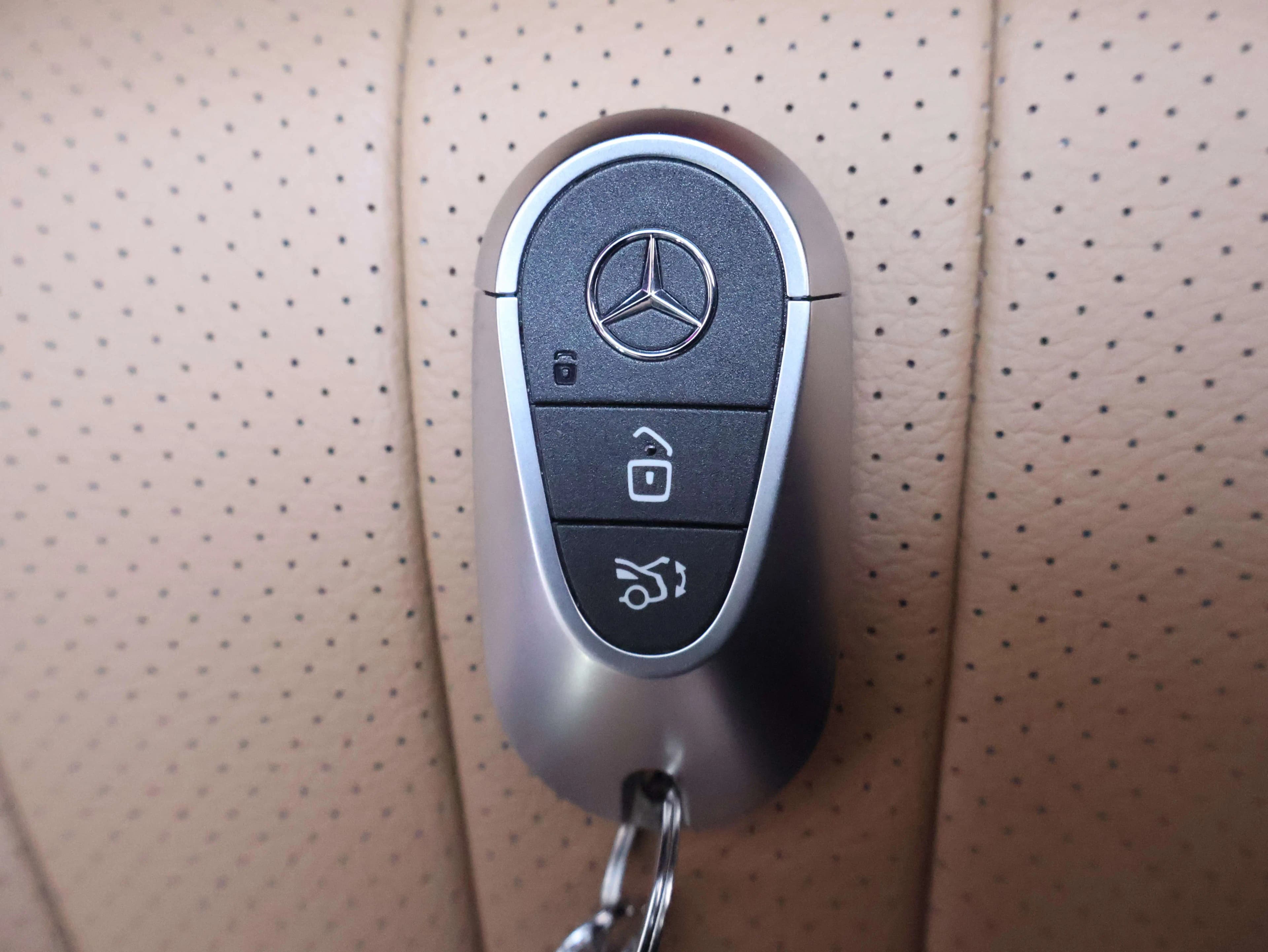 Mercedes-Benz E-Class 2025 г. 1146 км. — фото 4