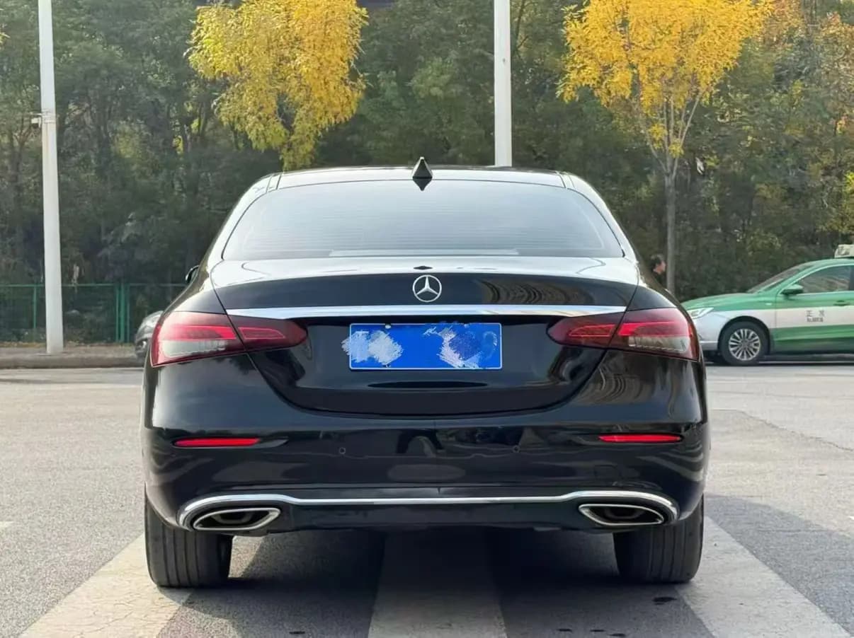 Mercedes-Benz E-Class 2021 г. 70044 км. — фото 4
