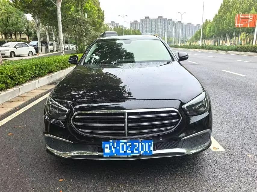 Mercedes-Benz E-Class 2023 г. 50042 км. — фото 2
