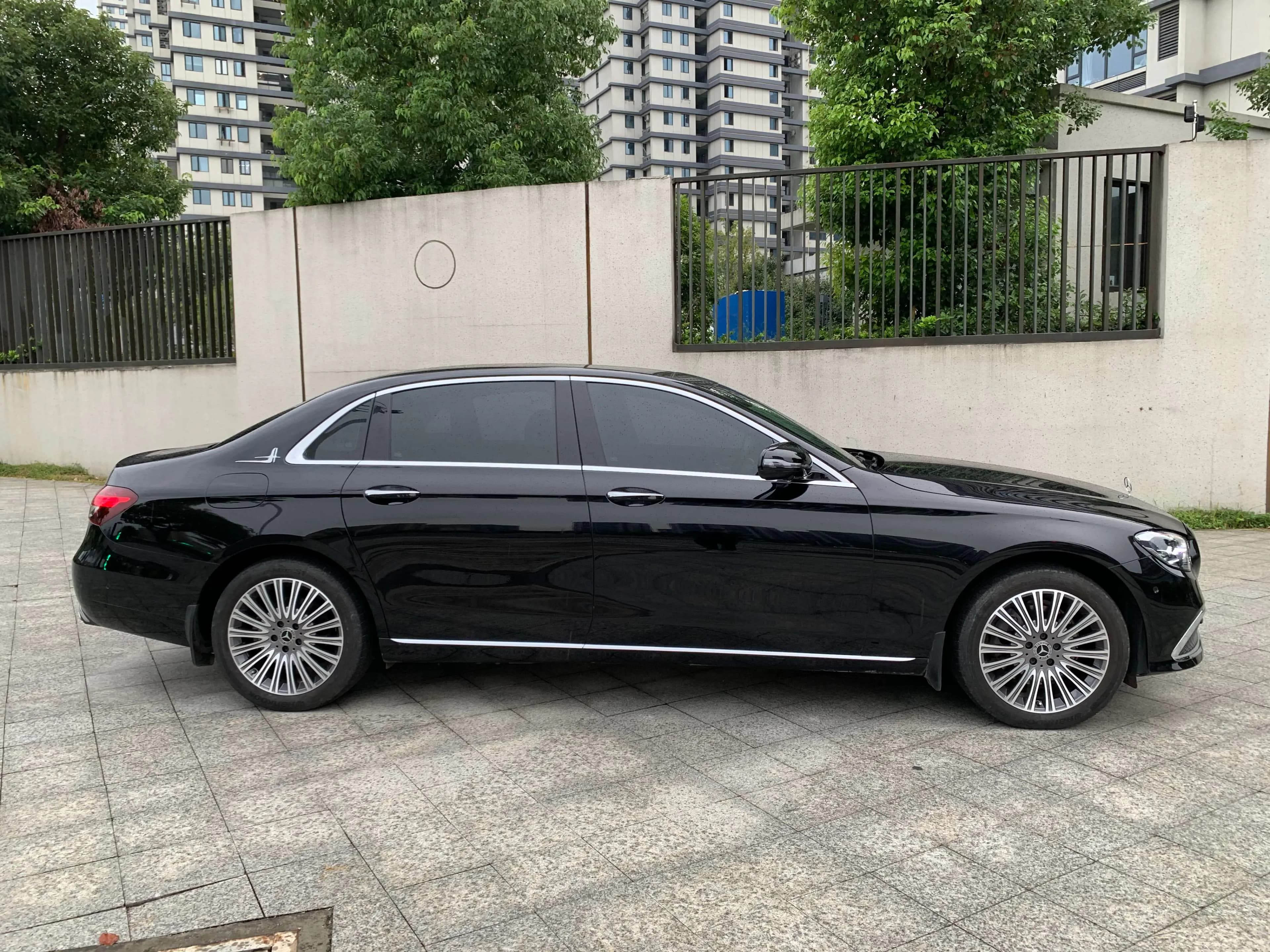 Mercedes-Benz E-Class 2023 г. 43038 км. — фото 6
