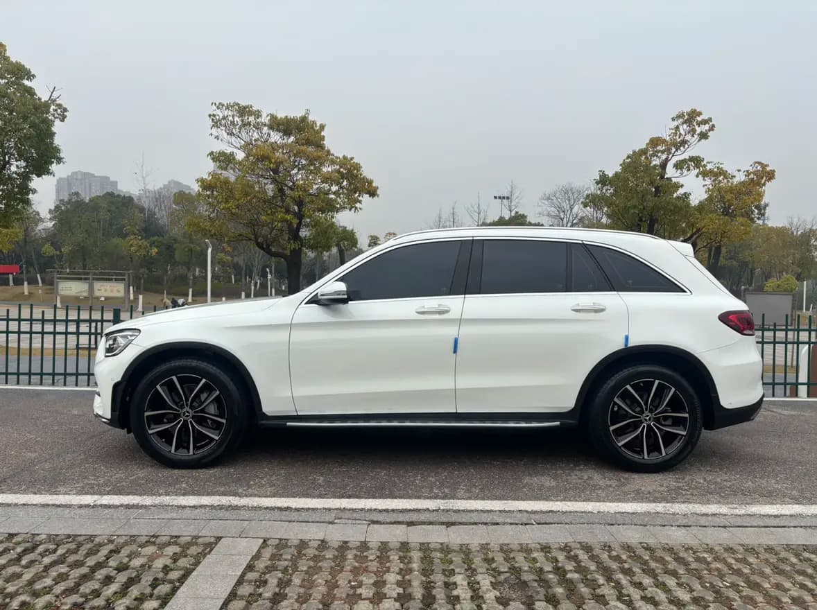 Mercedes-Benz GLC 2021 г. 70110 км. — фото 3