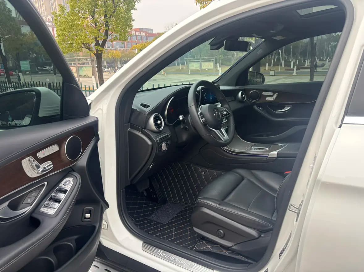 Mercedes-Benz GLC 2021 г. 70110 км. — фото 5