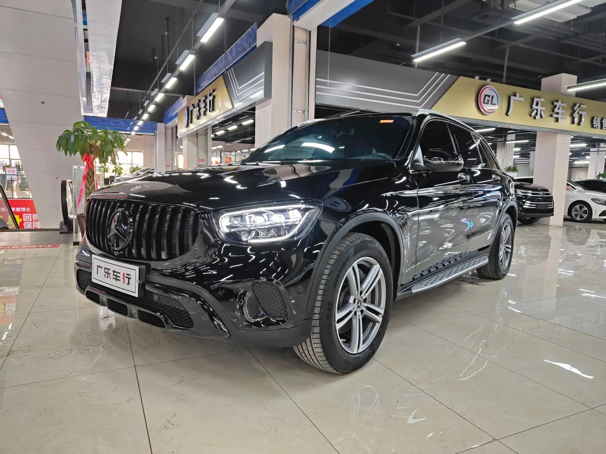 Mercedes-Benz GLC 2021 г. 68107 км.