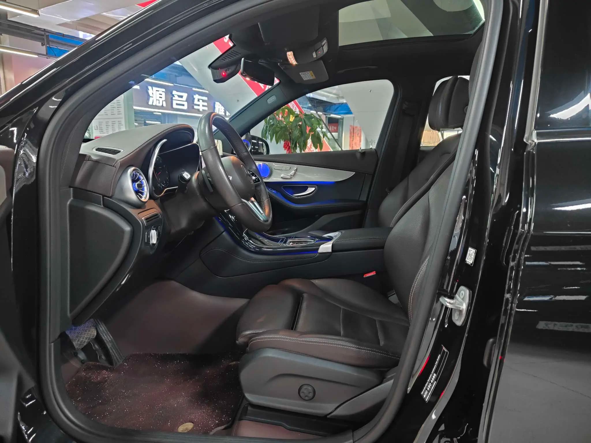 Mercedes-Benz GLC 2021 г. 68107 км. — фото 11