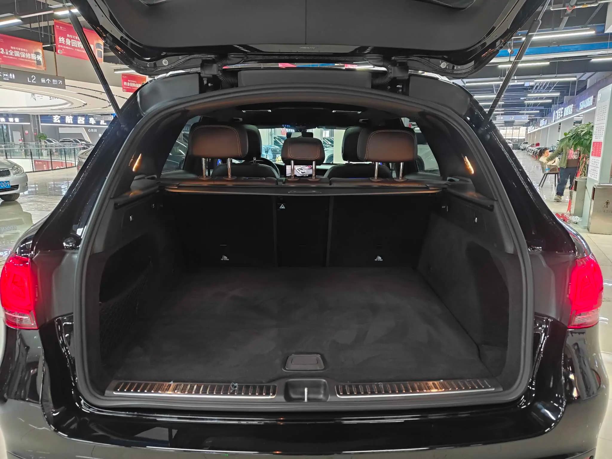 Mercedes-Benz GLC 2021 г. 68107 км. — фото 12
