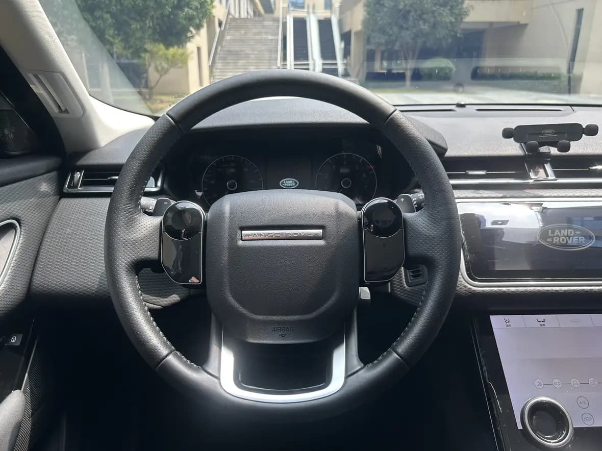 Land Rover Range Rover Velar 2021 г. 67097 км. — фото 14