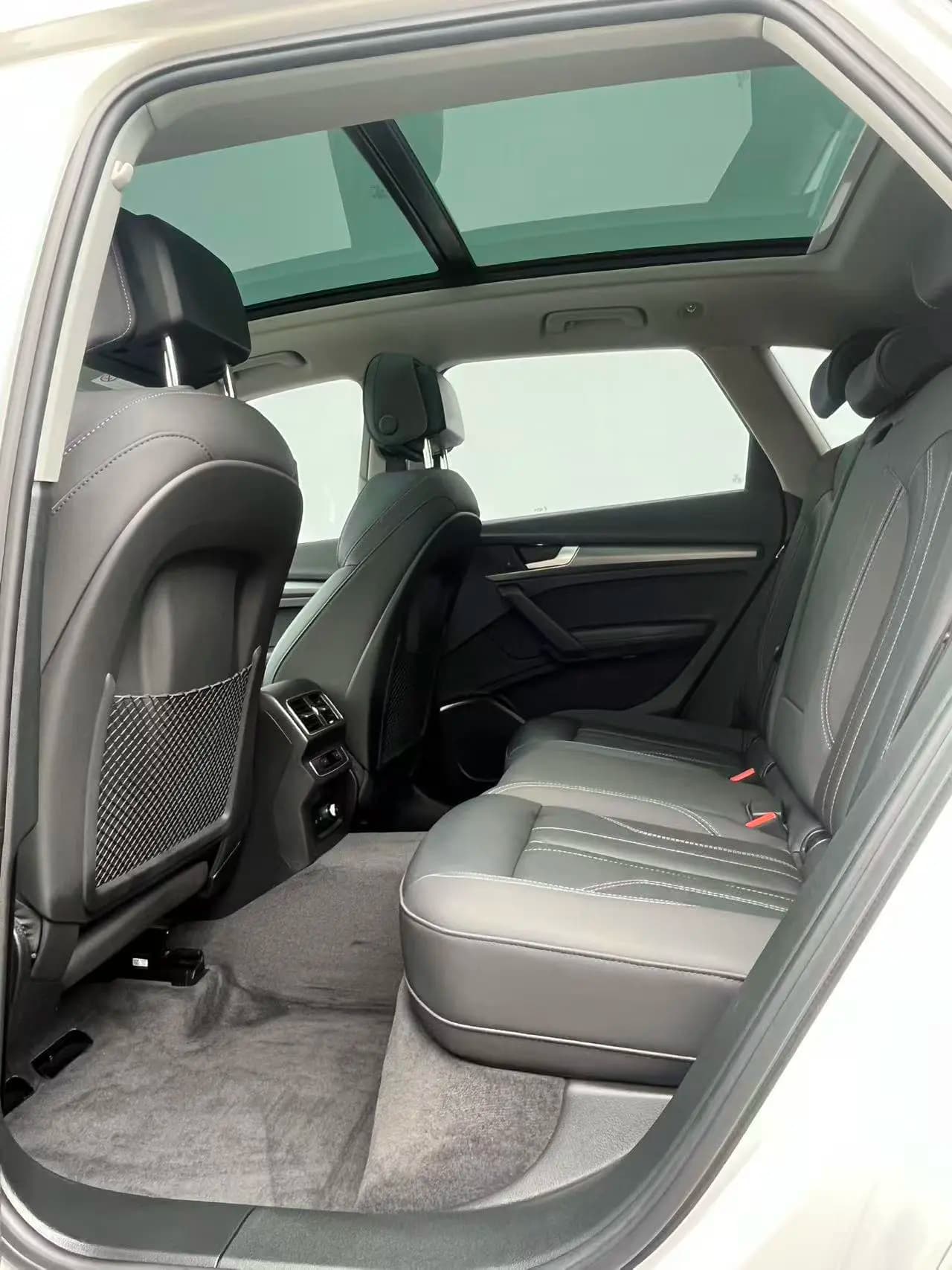 Audi Q5L 2023 г. 25012 км. — фото 18