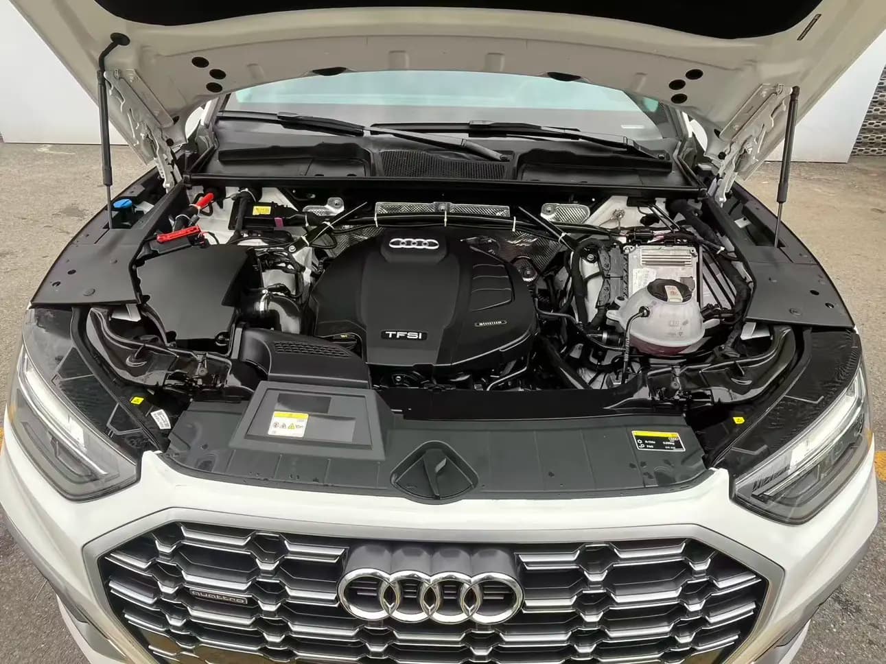 Audi Q5L 2023 г. 25012 км. — фото 8