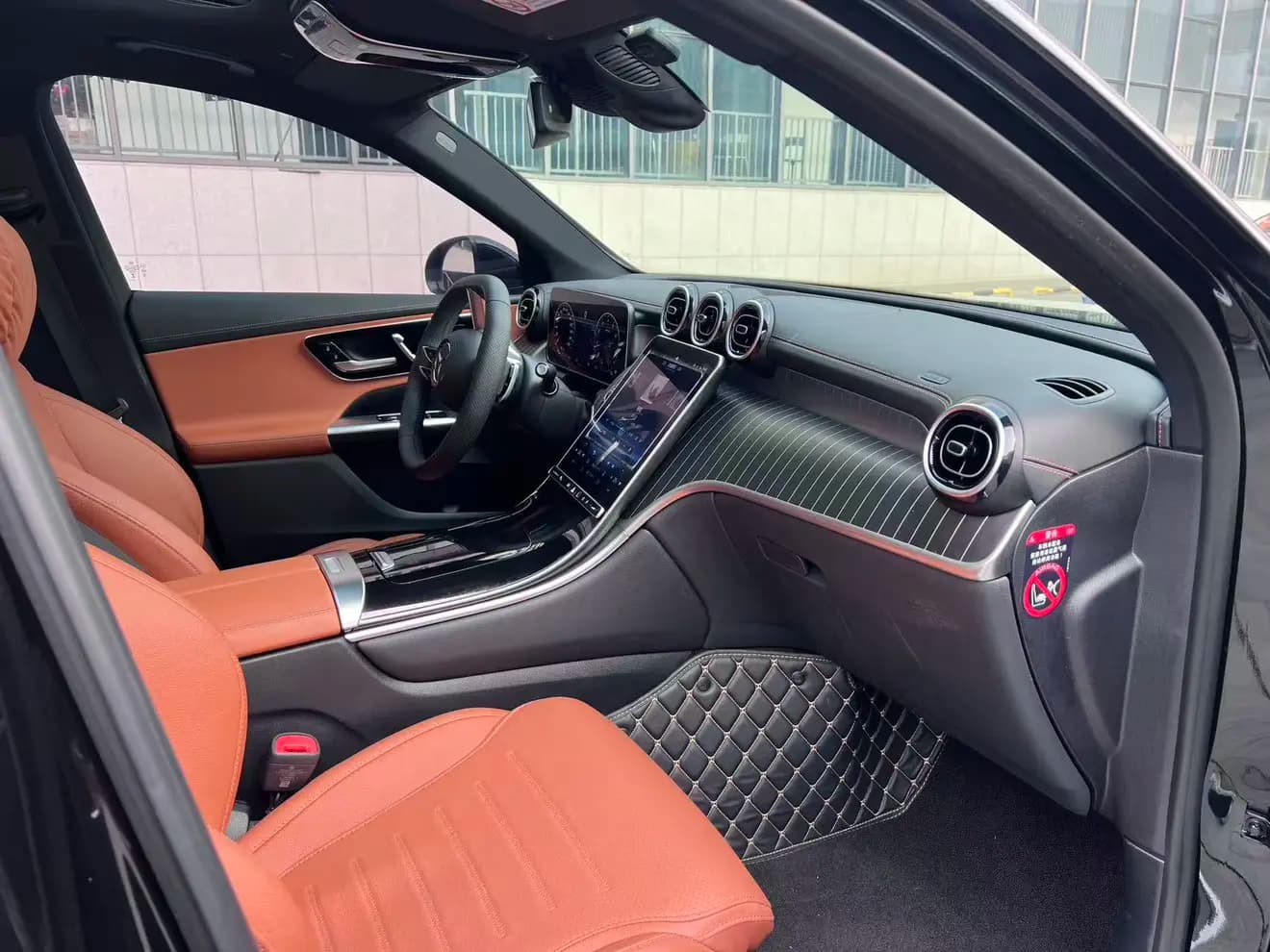 Mercedes-Benz GLC 2023 г. 35018 км. — фото 6