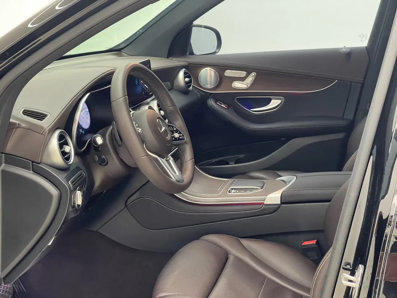 Mercedes-Benz GLC 2021 г. 82105 км. — фото 12