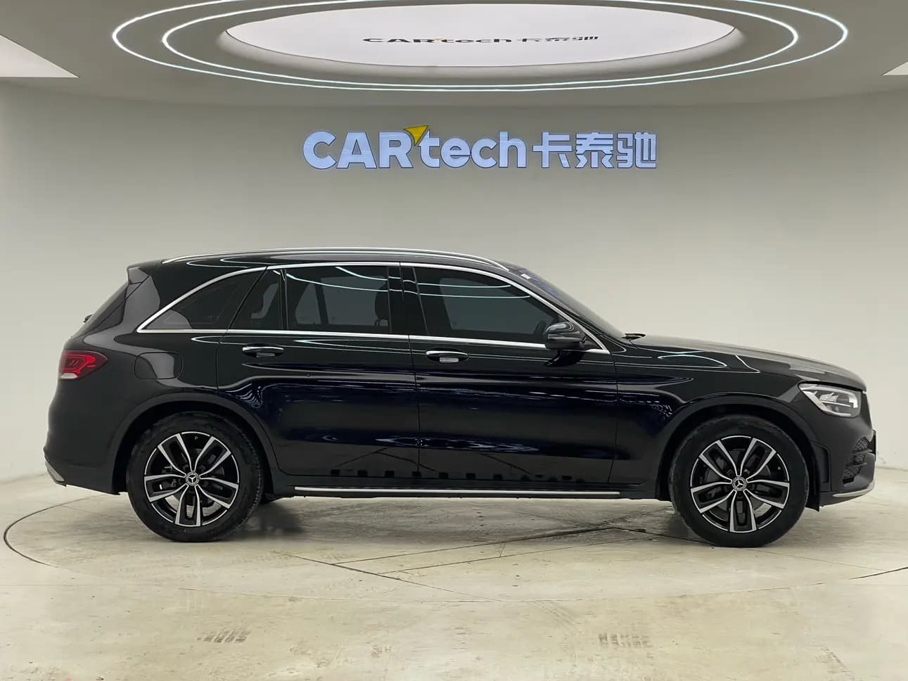 Mercedes-Benz GLC 2021 г. 82105 км. — фото 5