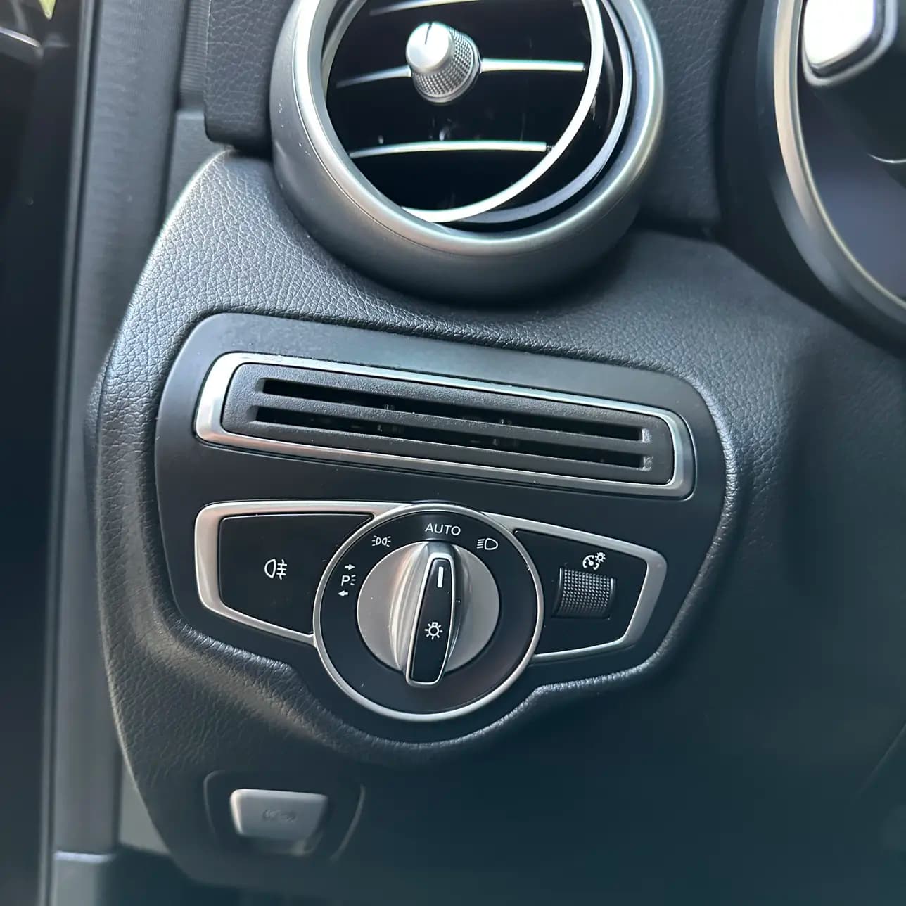 Mercedes-Benz GLC 2022 г. 96104 км. — фото 18
