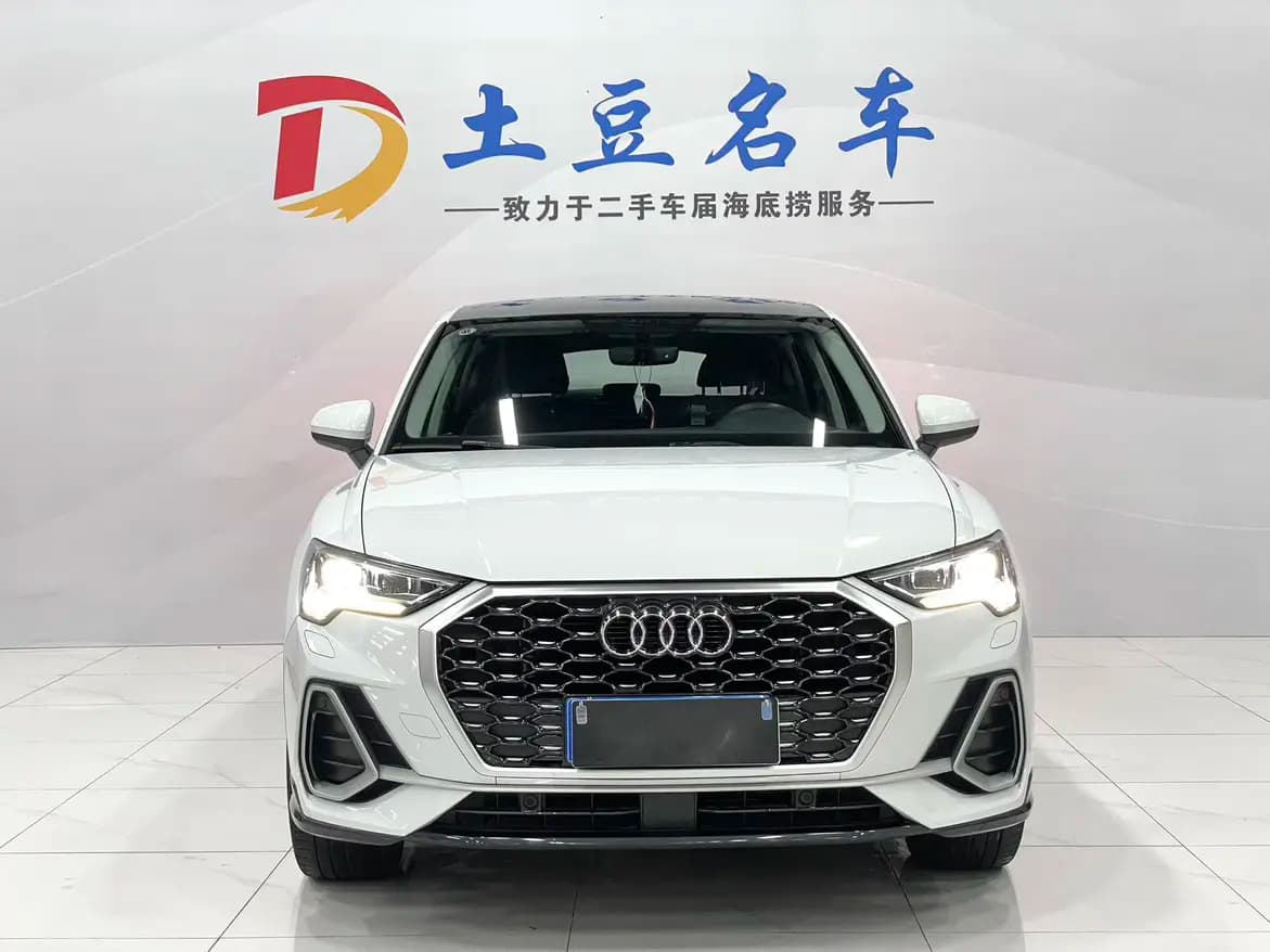 Audi Q3 Sportback 2021 г. 40312 км. — фото 2