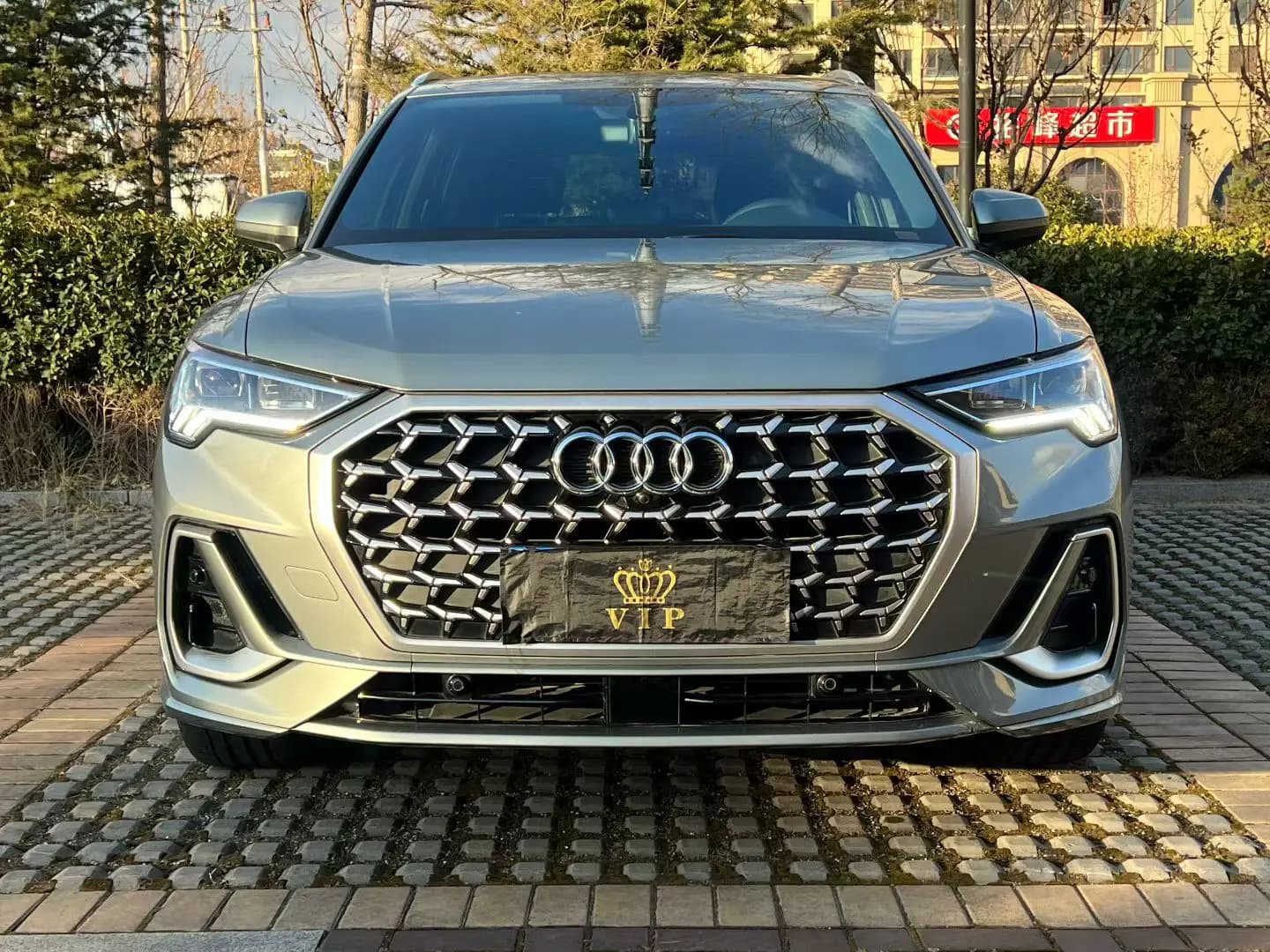 Audi Q3 2023 г. 13000 км. — фото 2