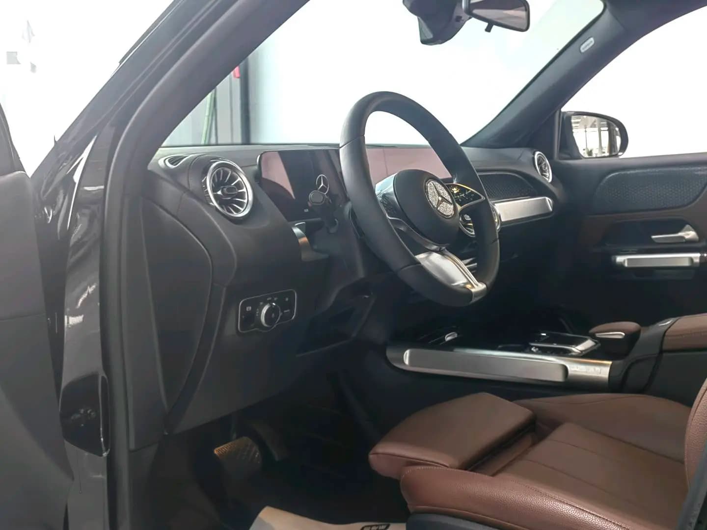 Mercedes-Benz GLB 2024 г. 36017 км. — фото 8