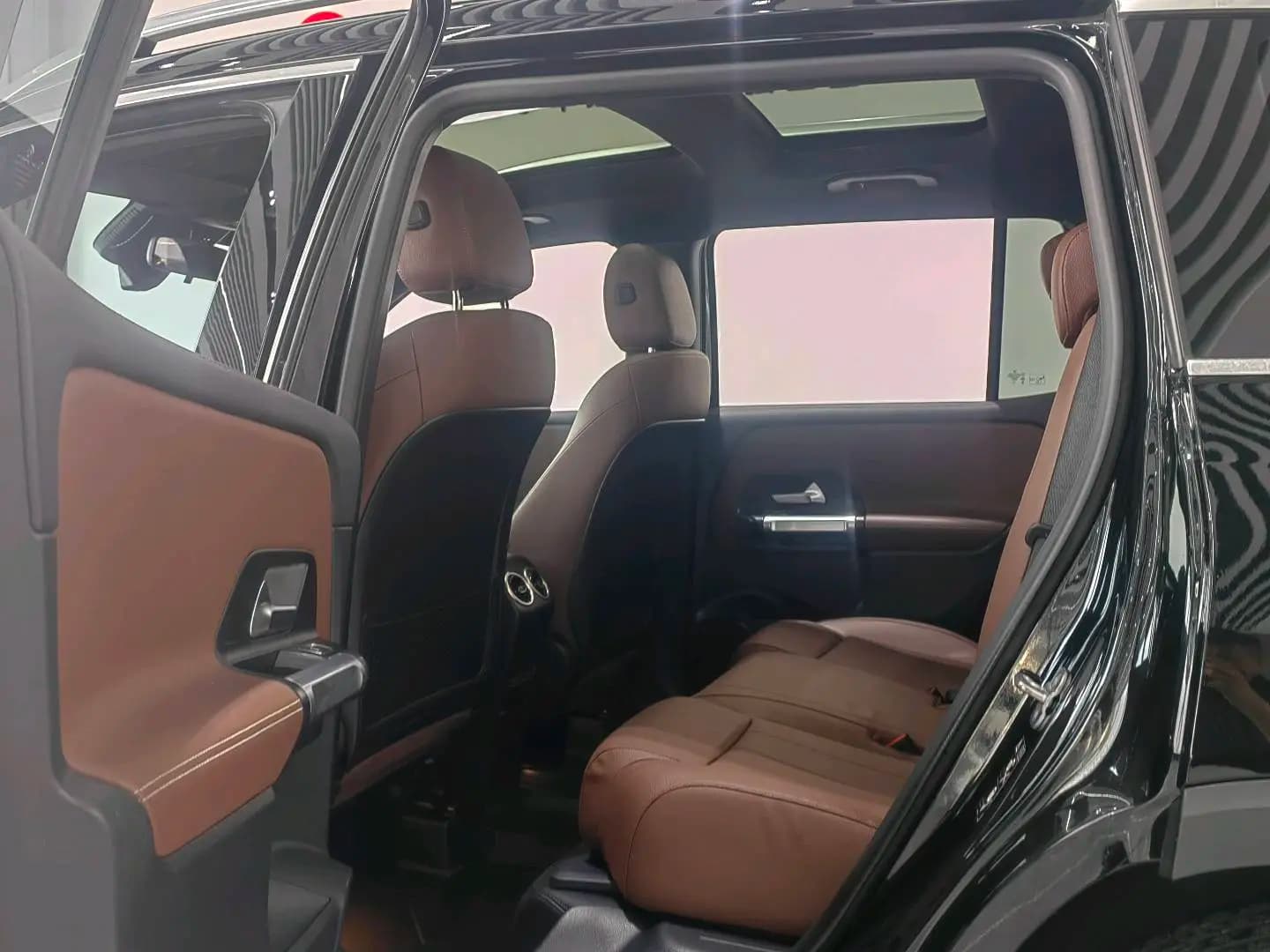 Mercedes-Benz GLB 2024 г. 36017 км. — фото 10
