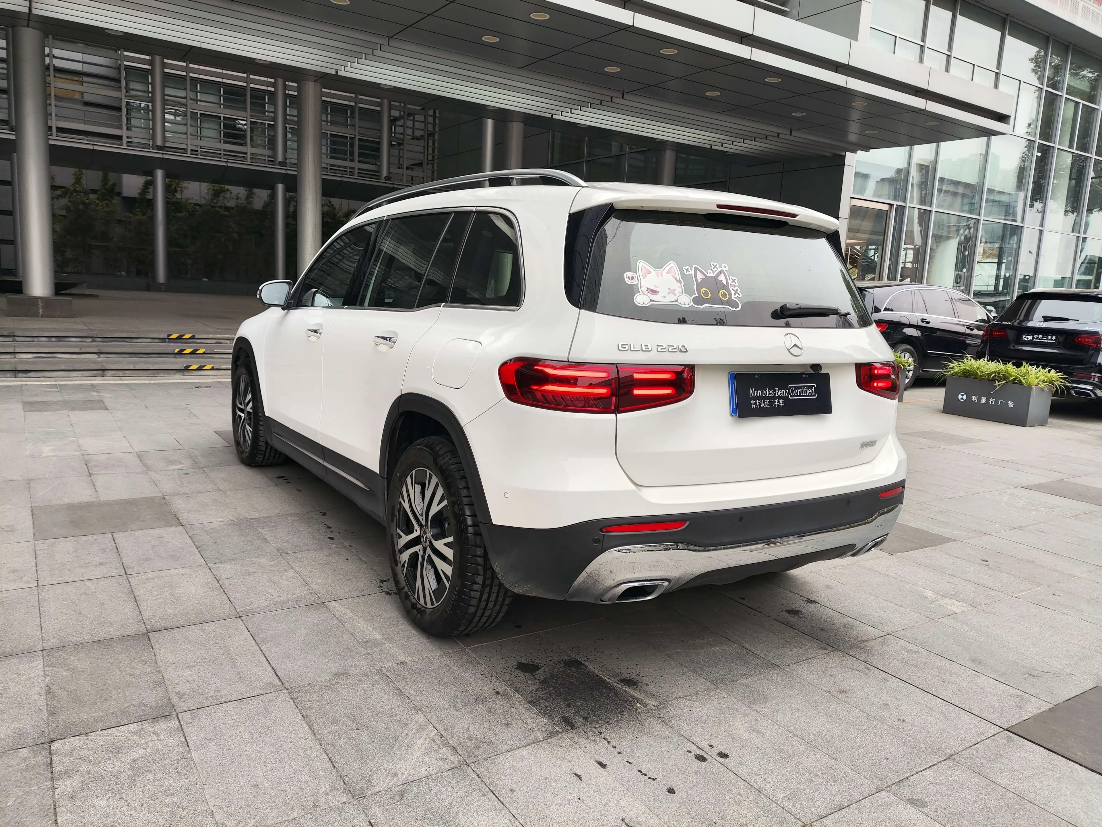 Mercedes-Benz GLB 2025 г. 23016 км. — фото 4