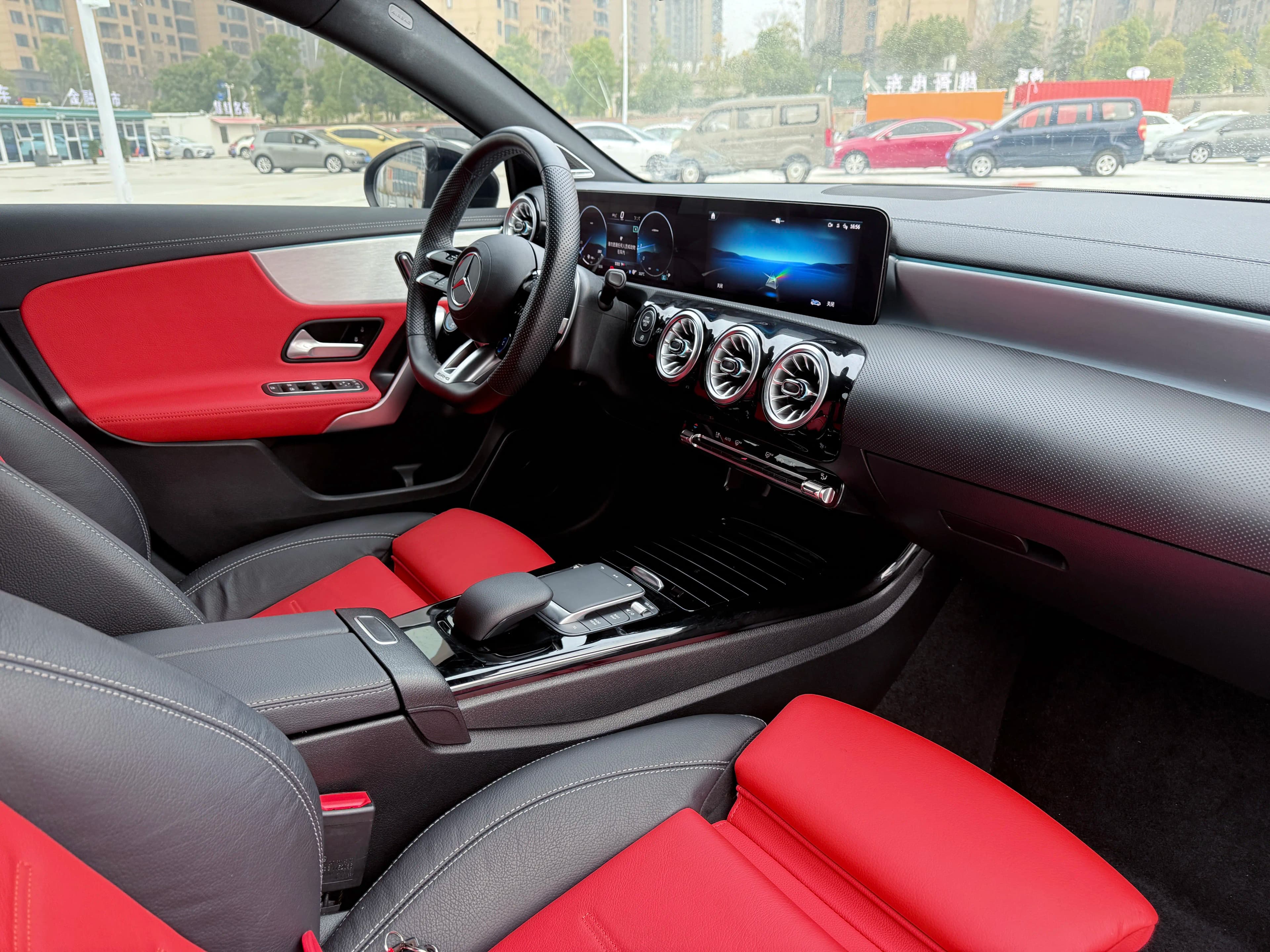 Mercedes-Benz A-Class AMG 2024 г. 13070 км. — фото 11