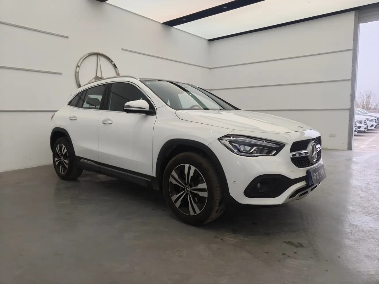 Mercedes-Benz GLA 2023 г. 50075 км. — фото 3
