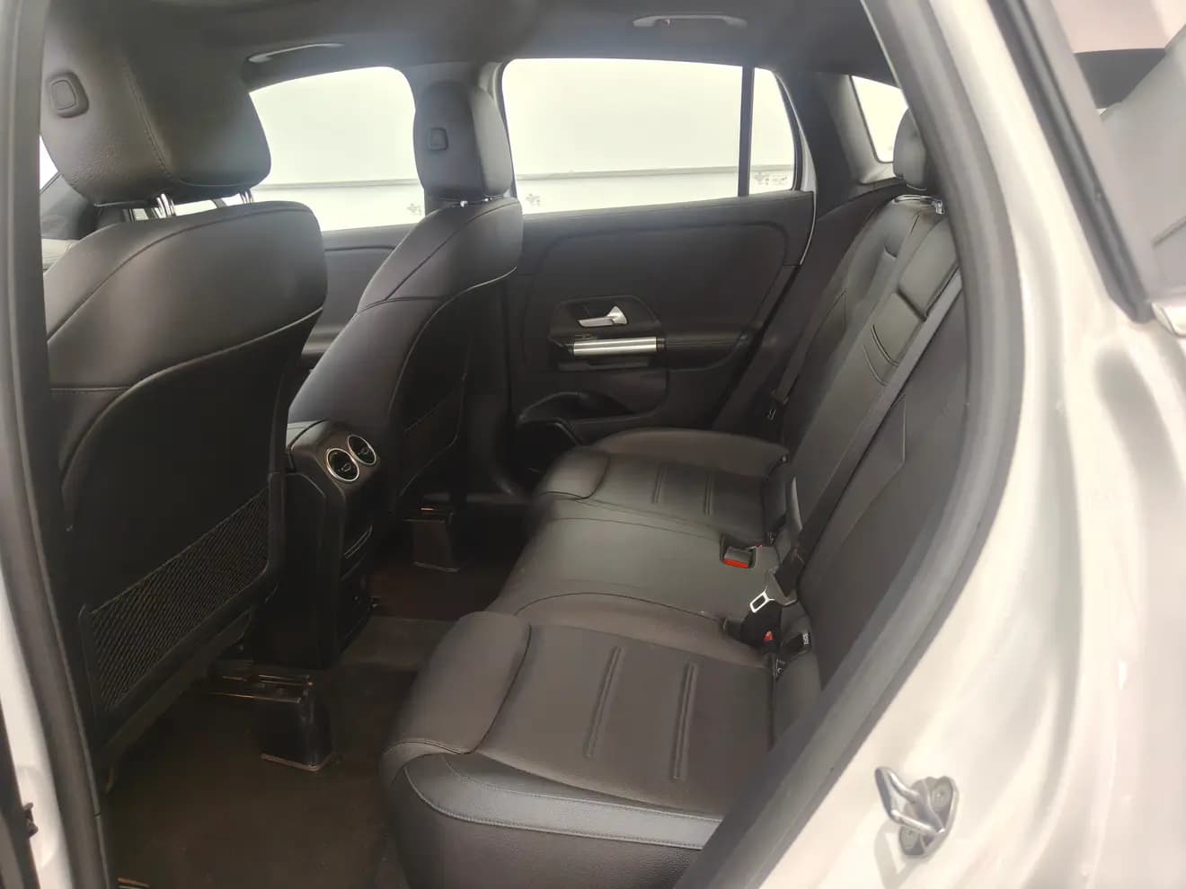 Mercedes-Benz GLA 2023 г. 50075 км. — фото 9