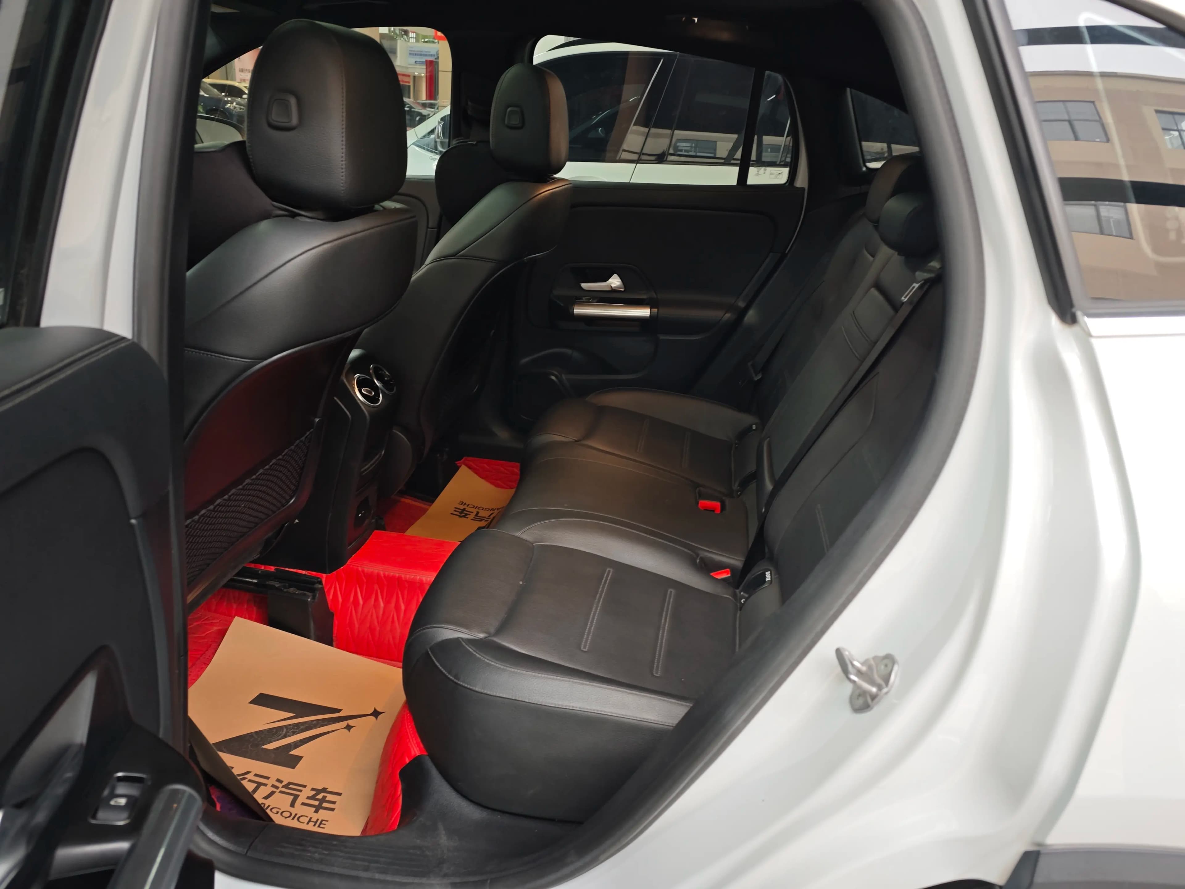 Mercedes-Benz GLA 2021 г. 60077 км. — фото 12