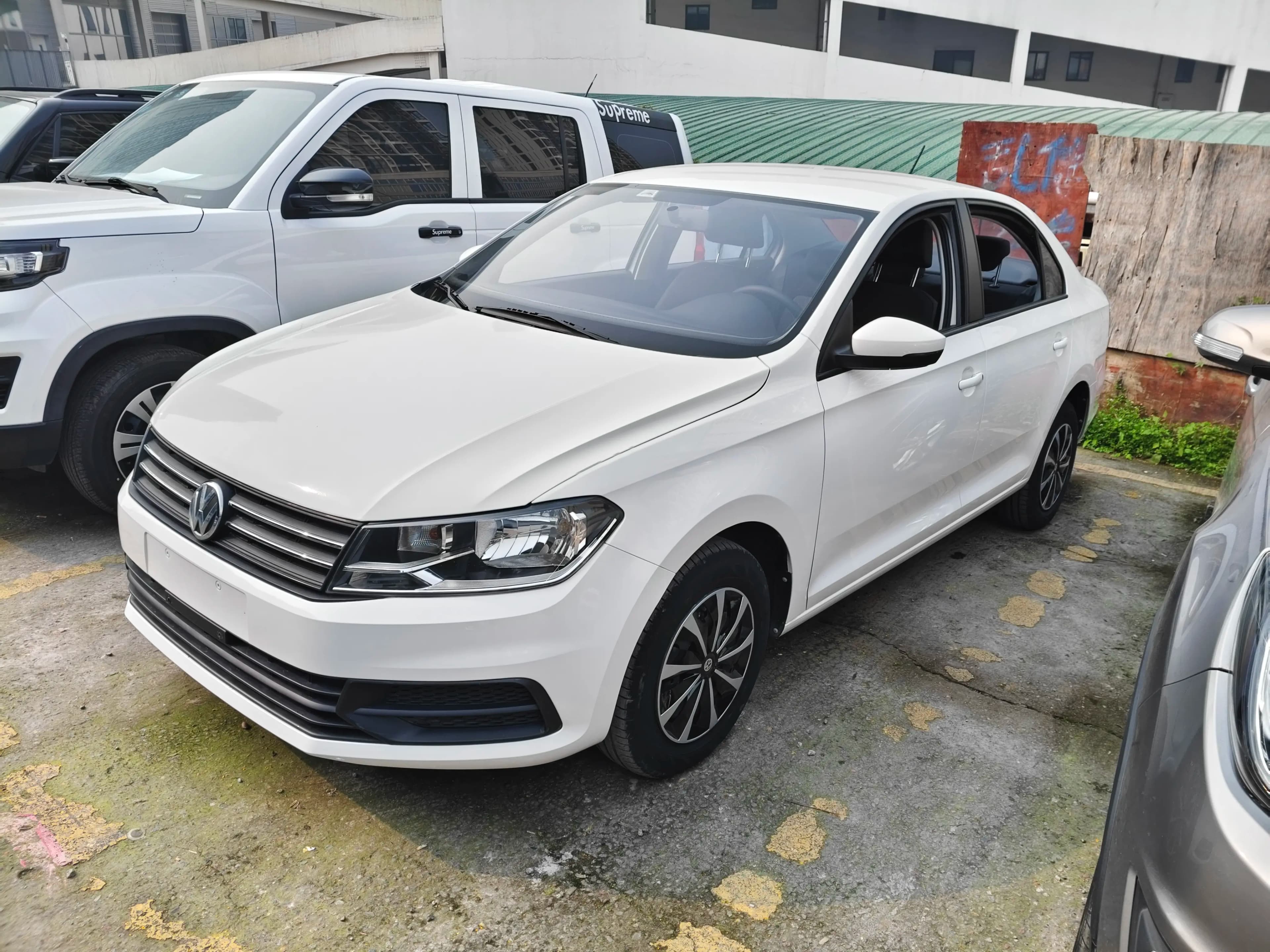 Volkswagen Santana 2021 г. 37093 км.