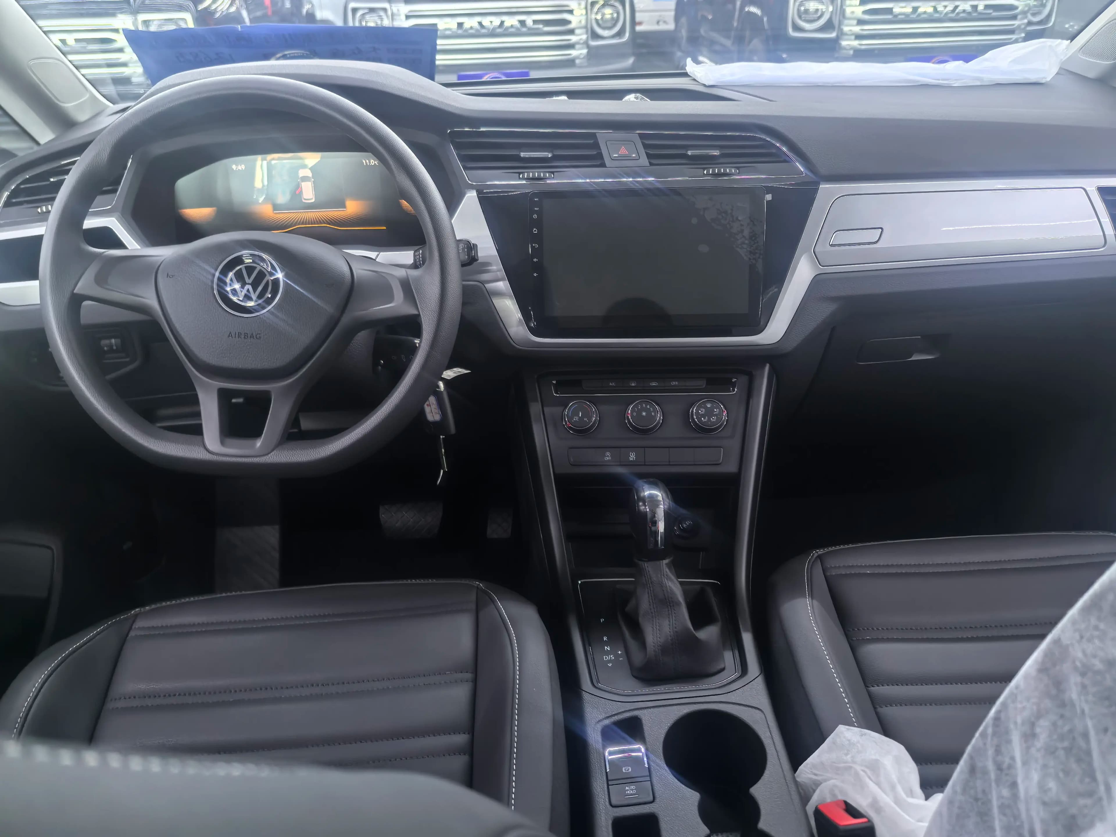 Volkswagen Touran L 2025 г. 475 км. — фото 4