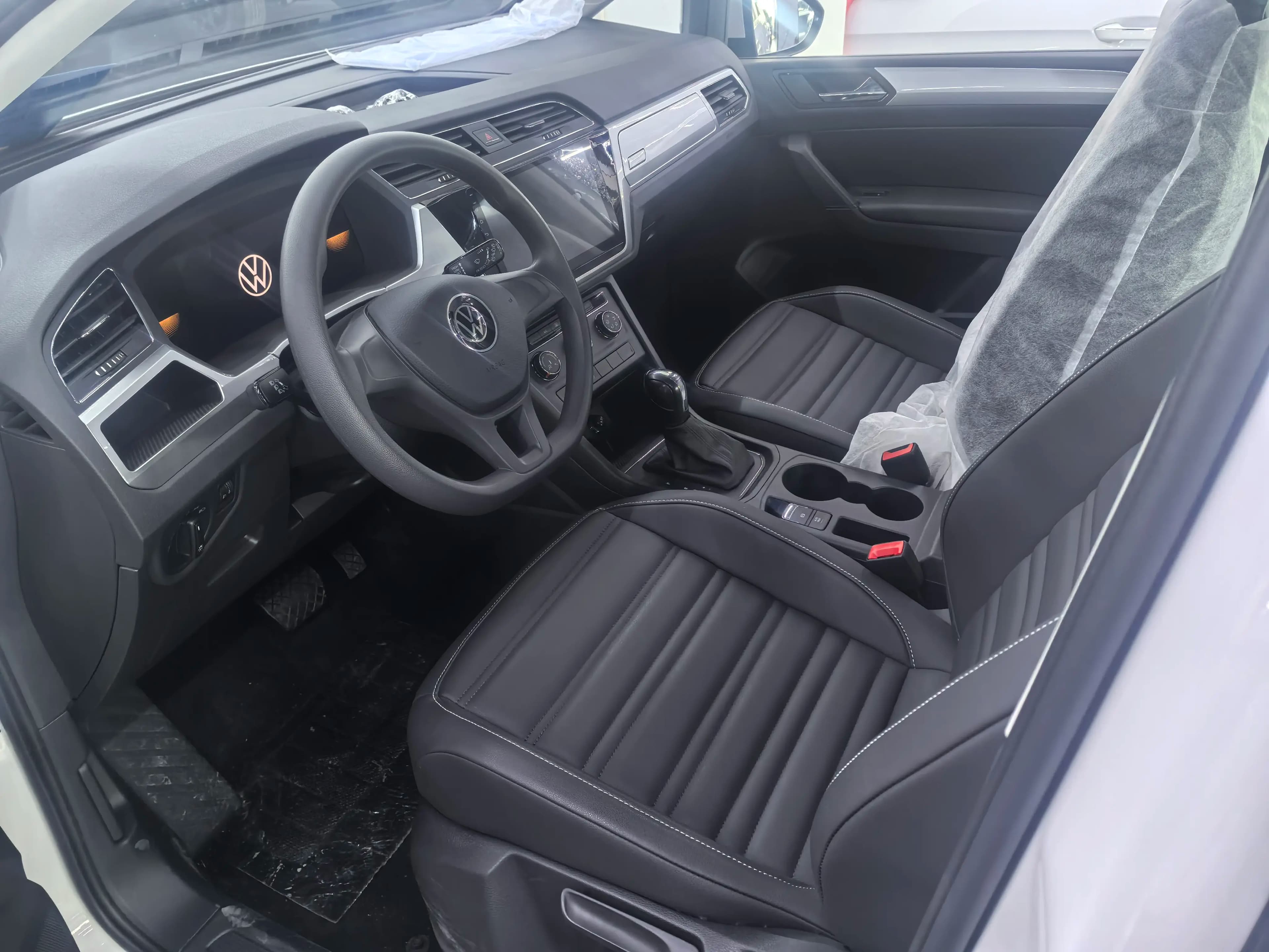 Volkswagen Touran L 2025 г. 475 км. — фото 5