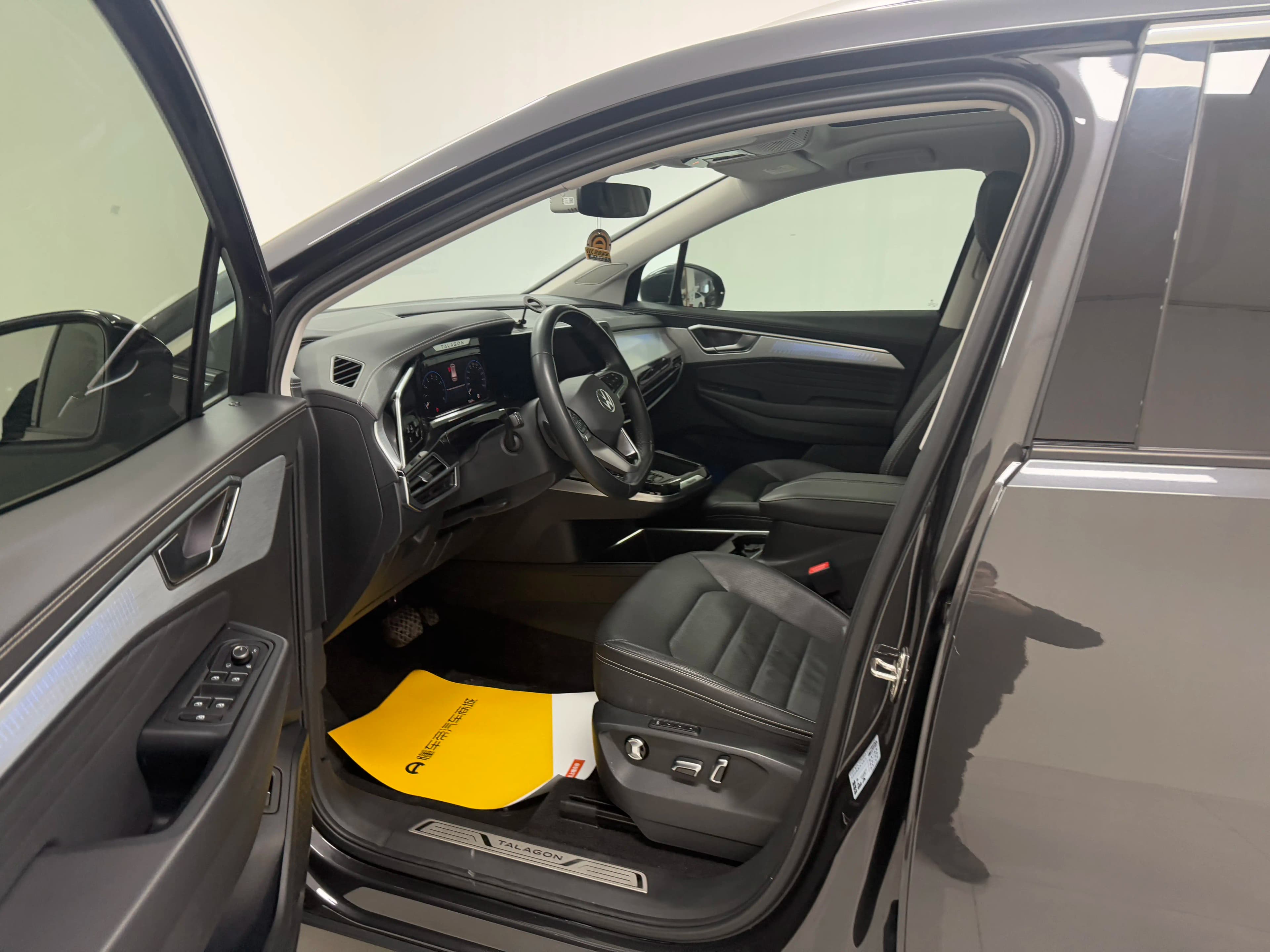 Volkswagen Talagon 2023 г. 72700 км. — фото 12