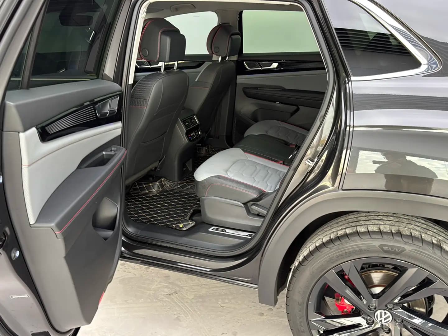 Volkswagen Teramont 2022 г. 58504 км. — фото 12