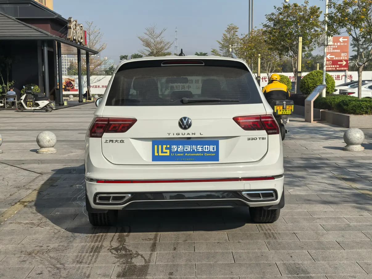 Volkswagen Tiguan L 2023 г. 20249 км. — фото 3