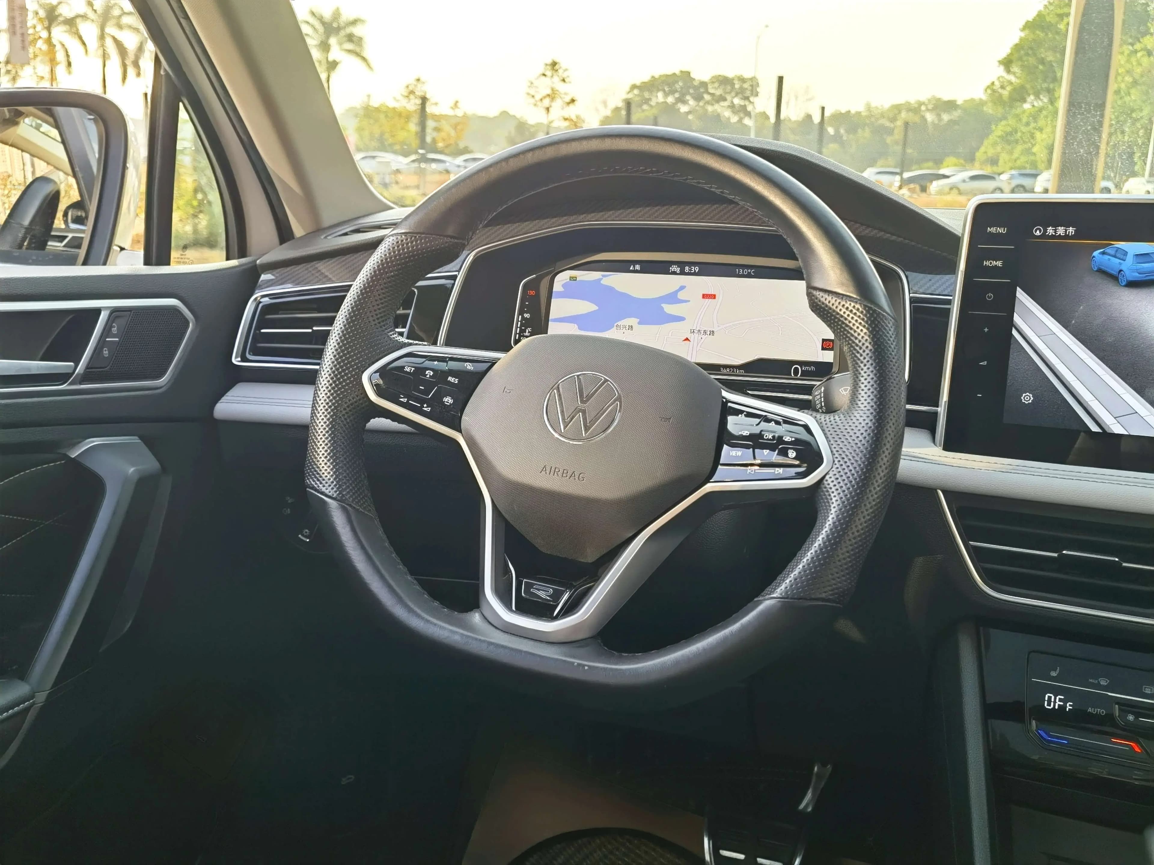 Volkswagen Tiguan L 2022 г. 34050 км. — фото 14