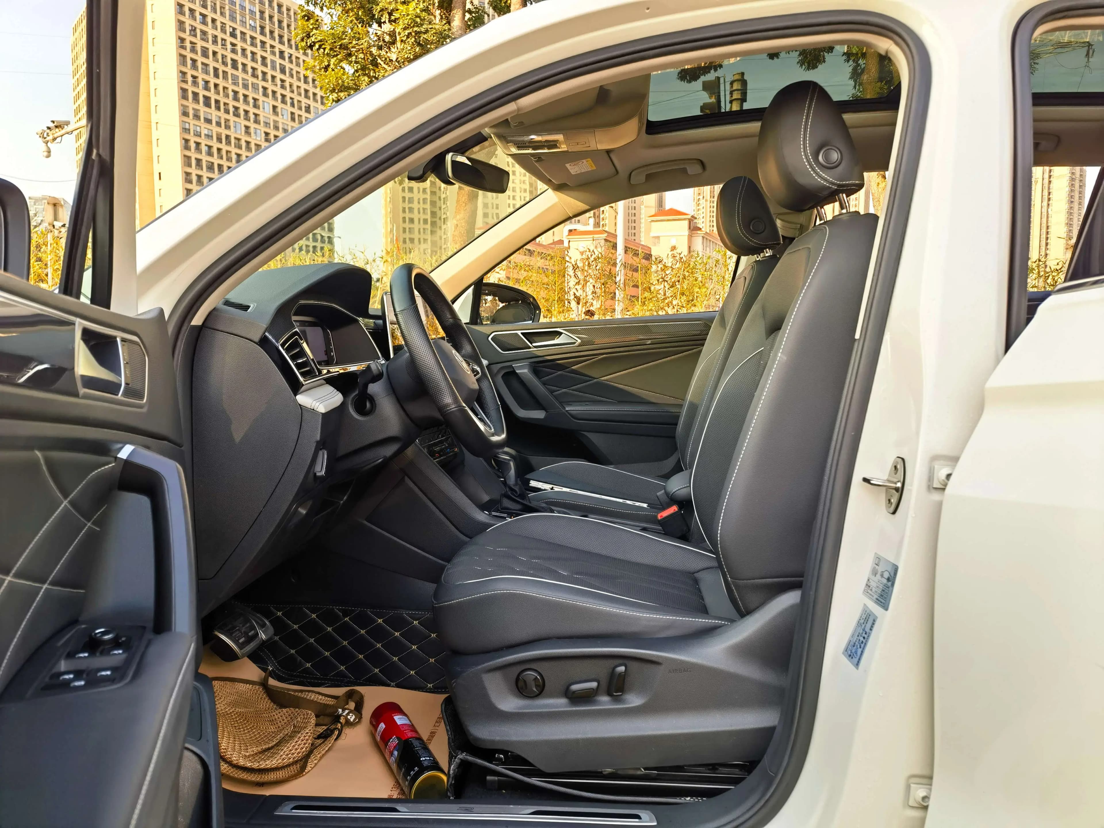 Volkswagen Tiguan L 2022 г. 34050 км. — фото 18