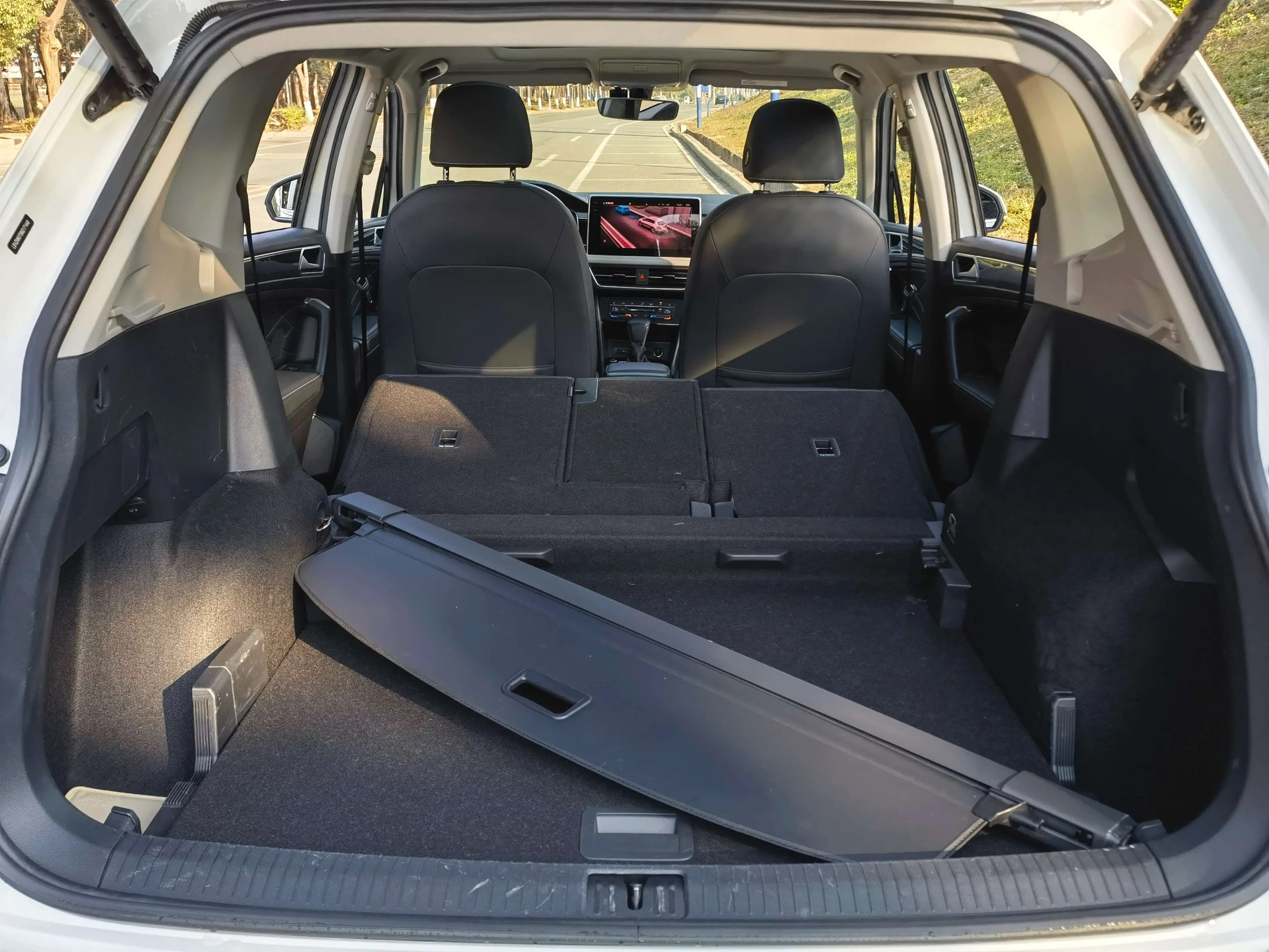 Volkswagen Tiguan L 2022 г. 34050 км. — фото 21