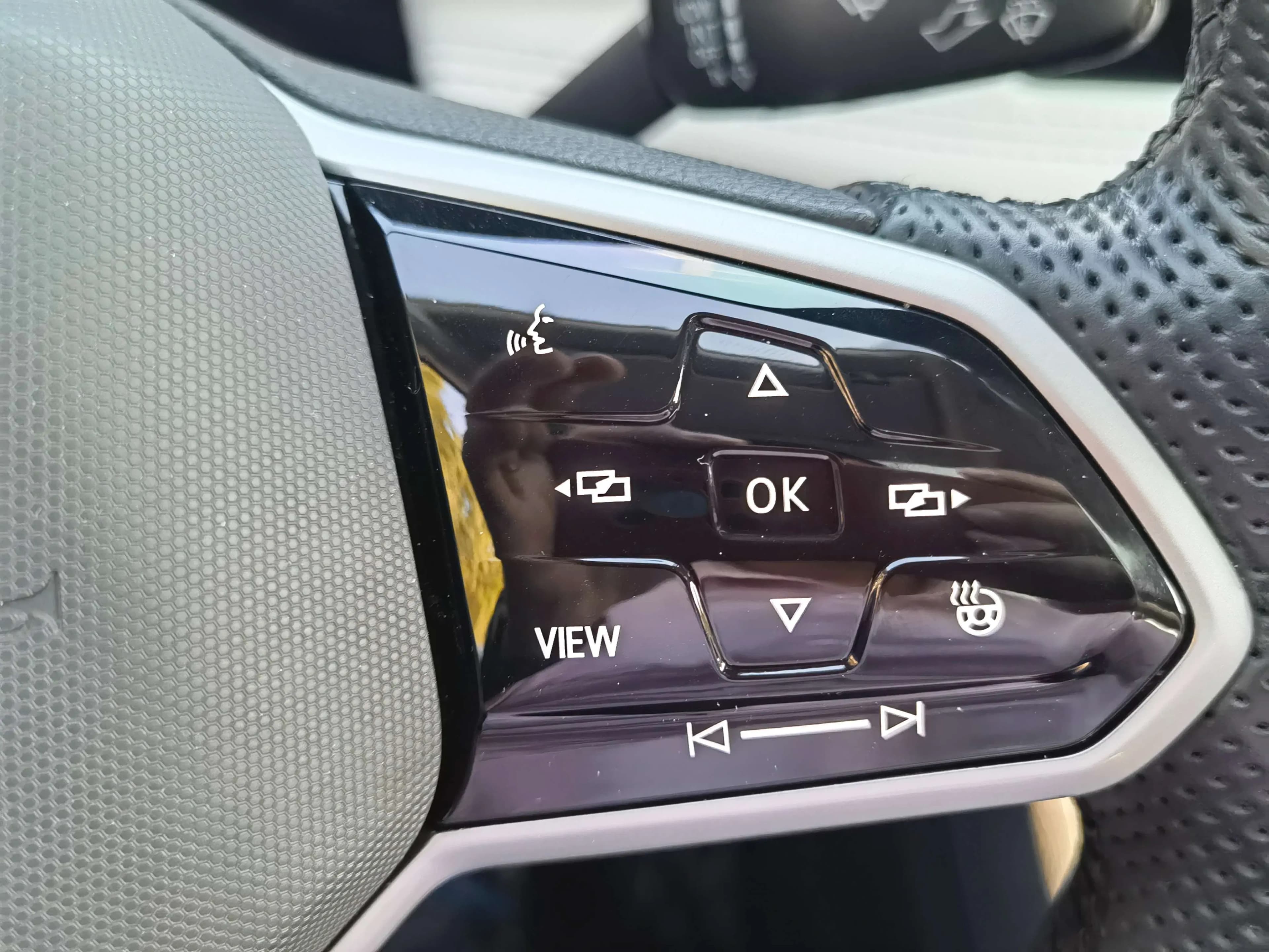 Volkswagen Tiguan L 2022 г. 34050 км. — фото 10