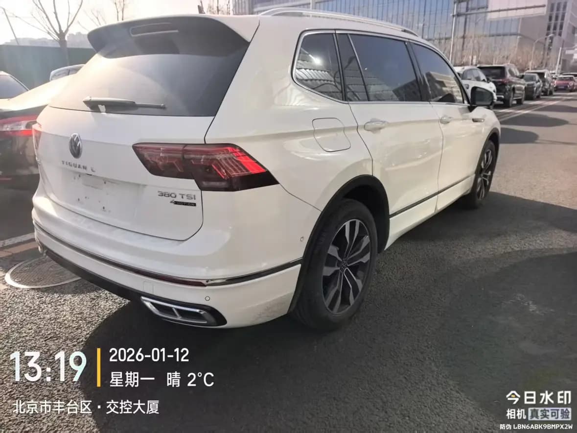 Volkswagen Tiguan L 2022 г. 22052 км. — фото 2