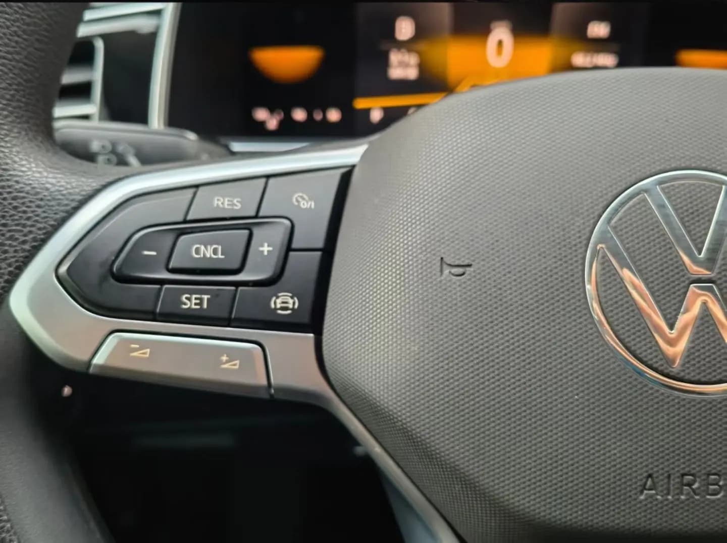 Volkswagen Tiguan L 2022 г. 90056 км. — фото 4