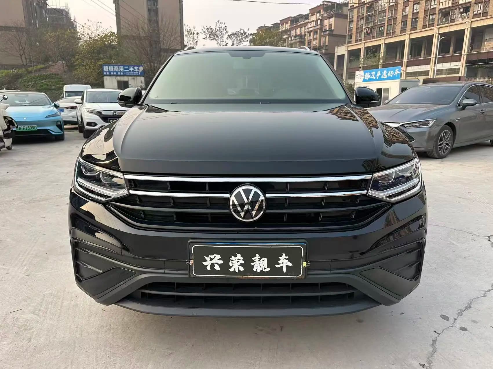 Volkswagen Tiguan L 2025 г. 14058 км. — фото 2