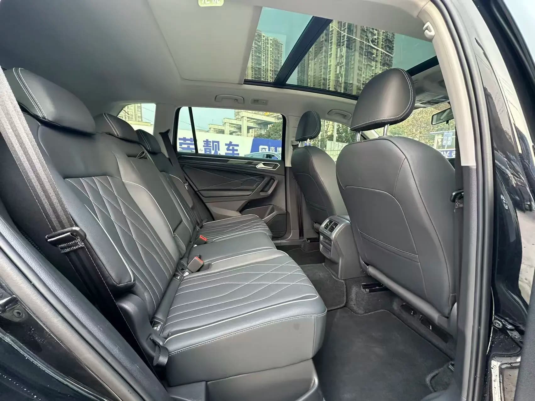 Volkswagen Tiguan L 2025 г. 14058 км. — фото 13