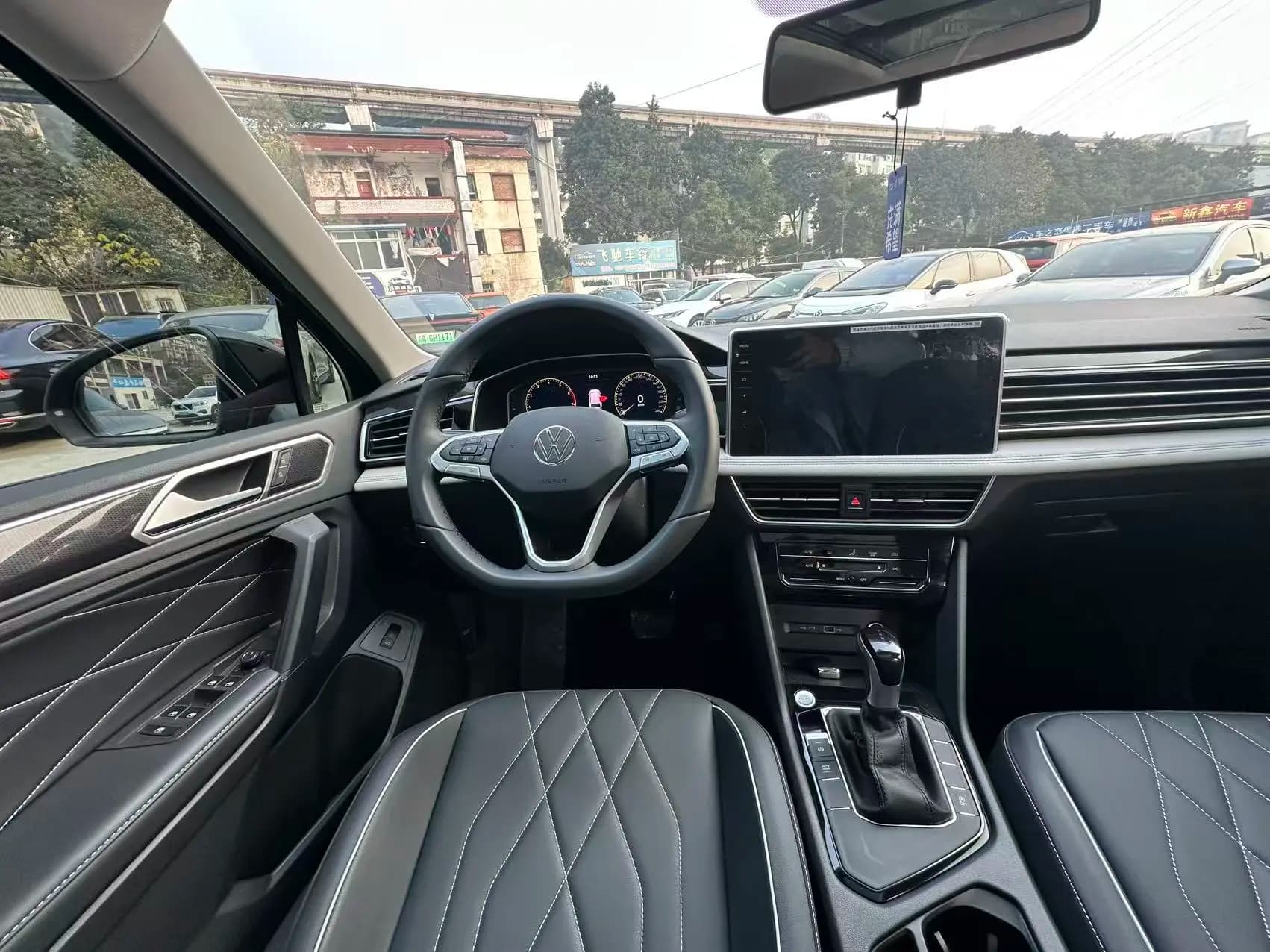Volkswagen Tiguan L 2025 г. 14058 км. — фото 10