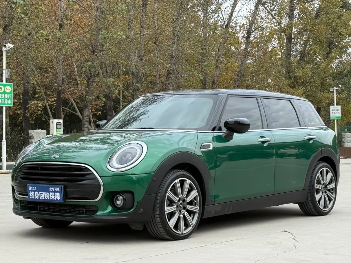 MINI CLUBMAN 2021 г. 17120 км.