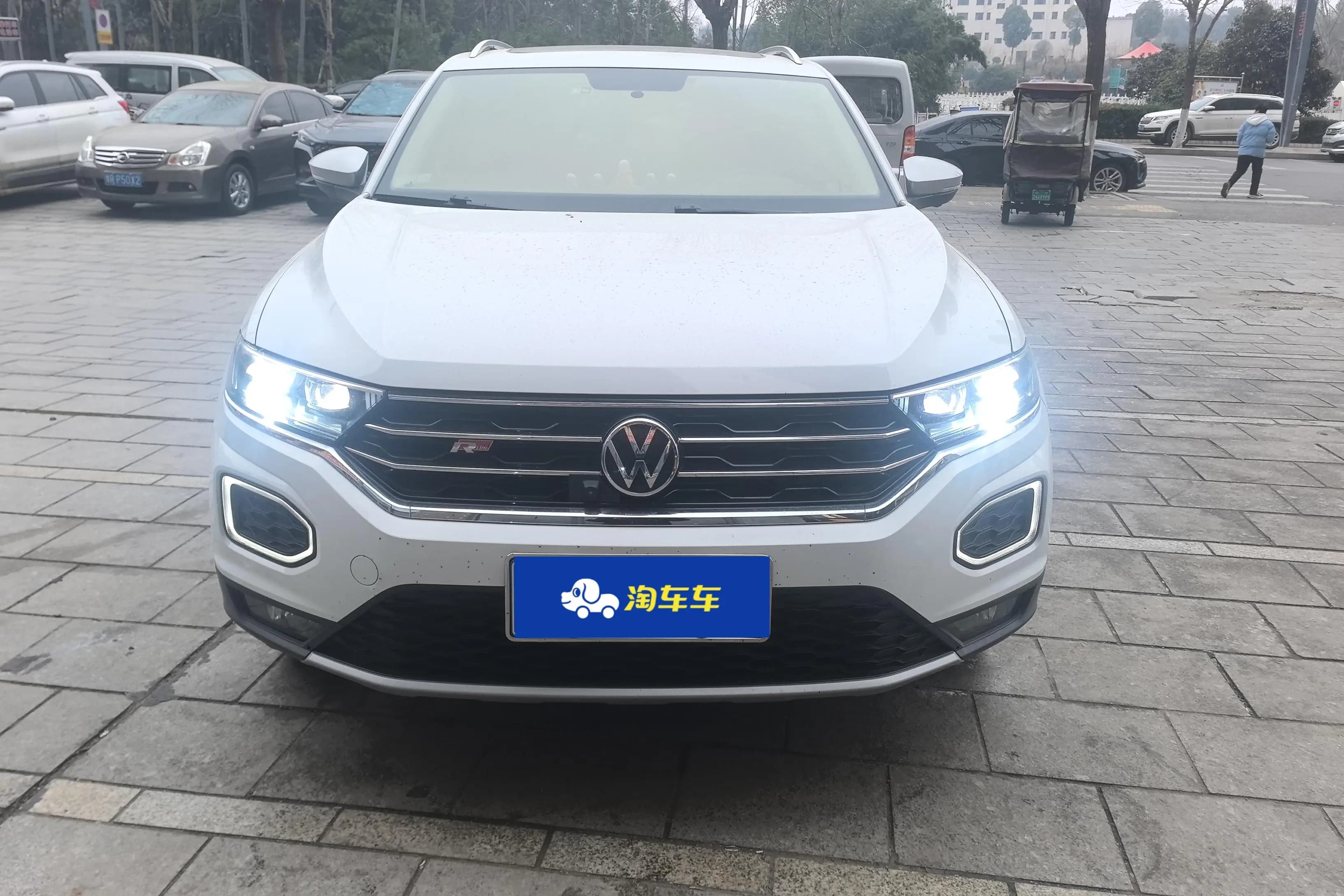 Volkswagen T-Roc 2021 г. 36410 км. — фото 2