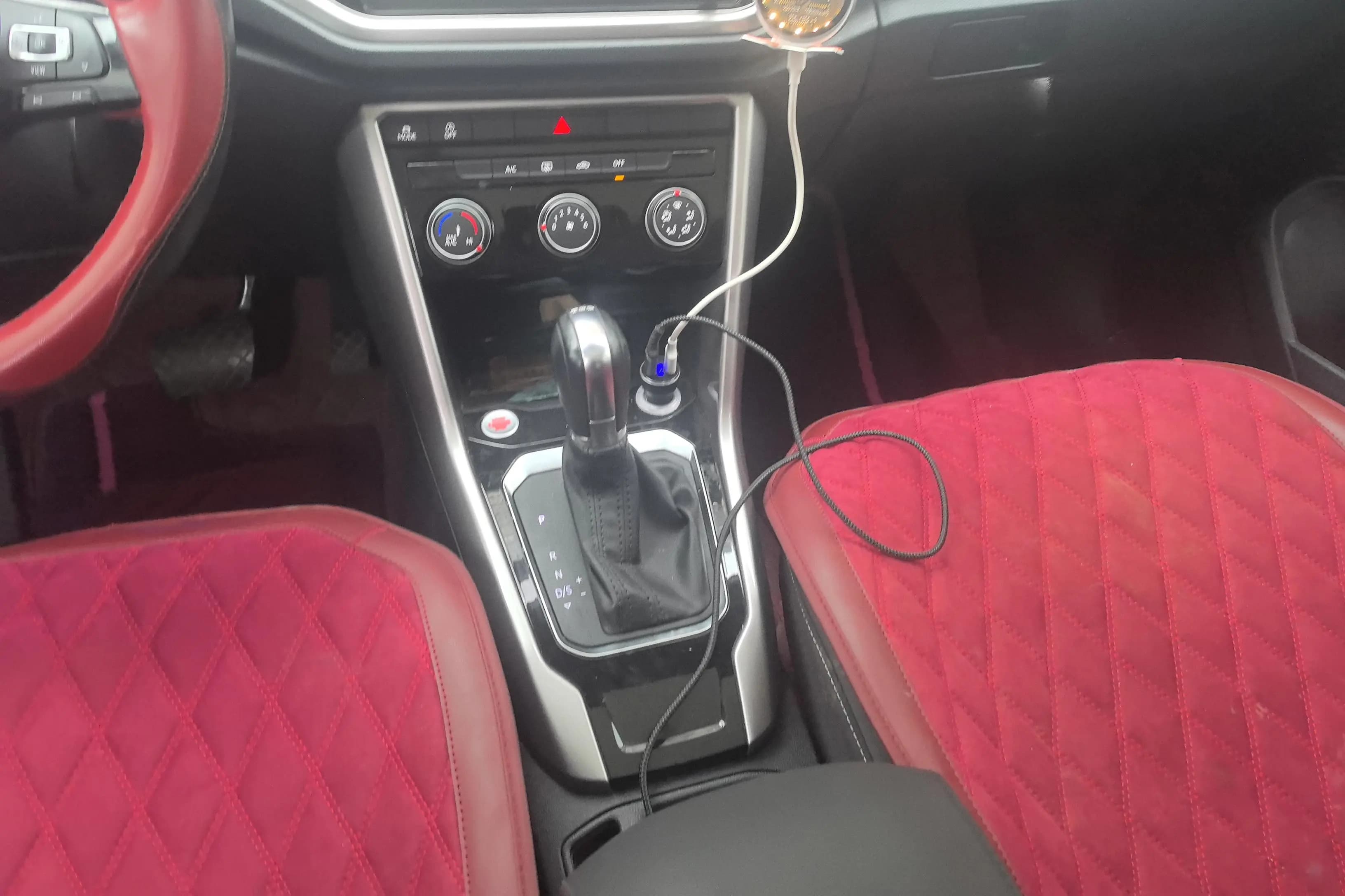 Volkswagen T-Roc 2021 г. 36410 км. — фото 14