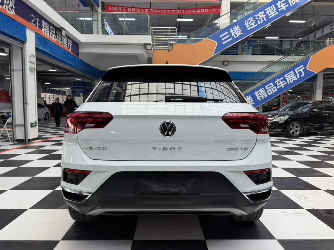 Volkswagen T-Roc 2022 г. 49012 км. — фото 4